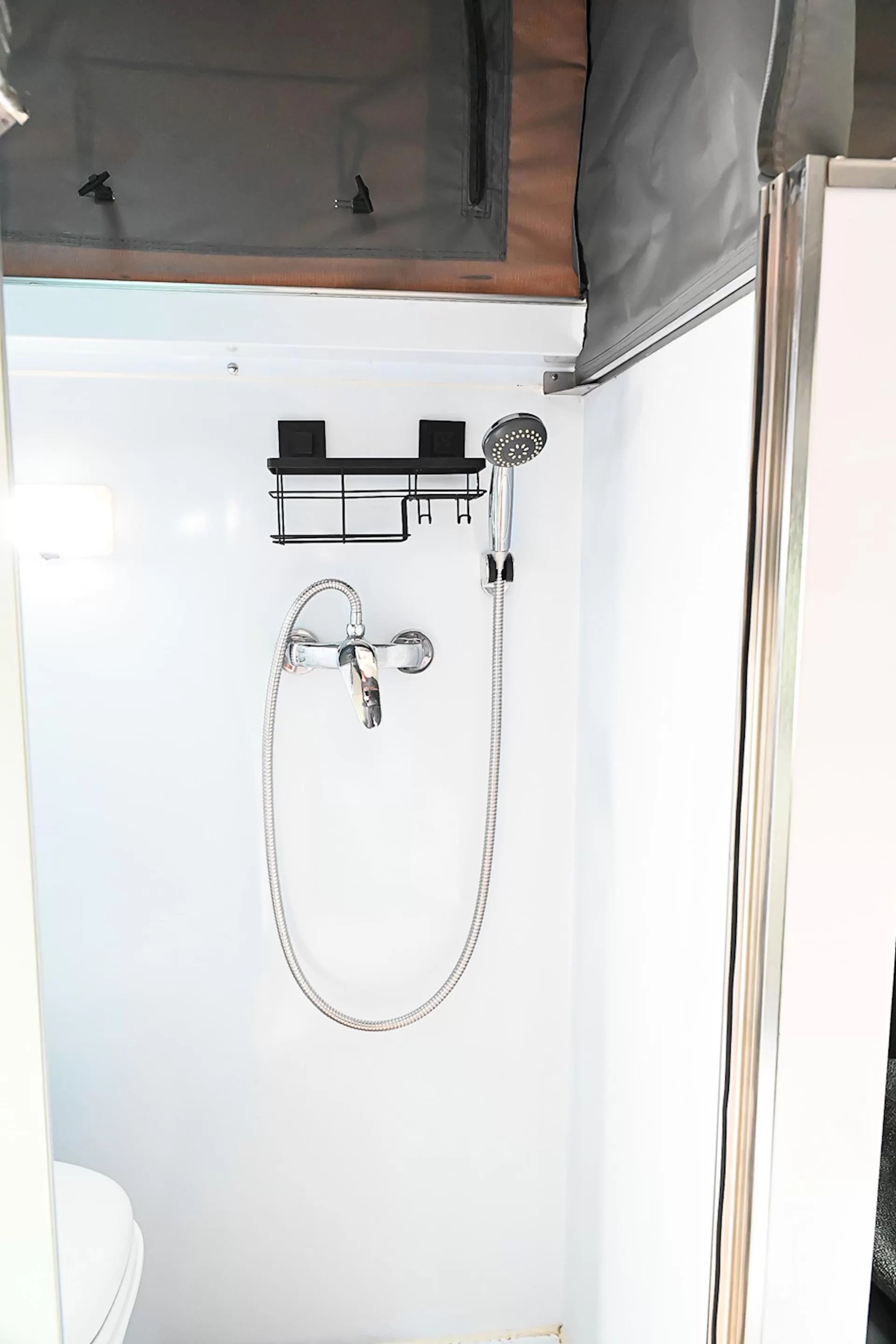 USED 2022 BLUE WATER CAMPER XPEDITION caravan