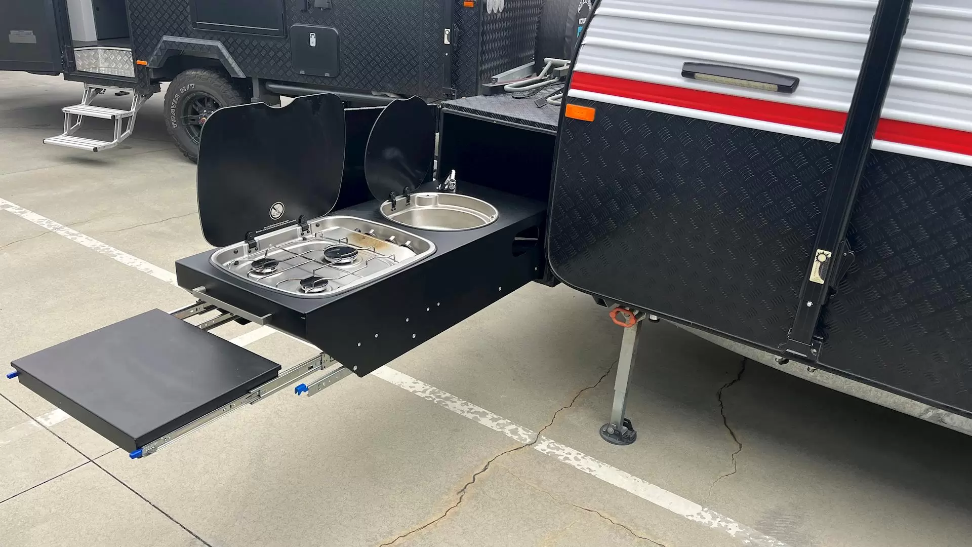 USED 2022 NEW AGE BIG RED SLIDE-OUT caravan