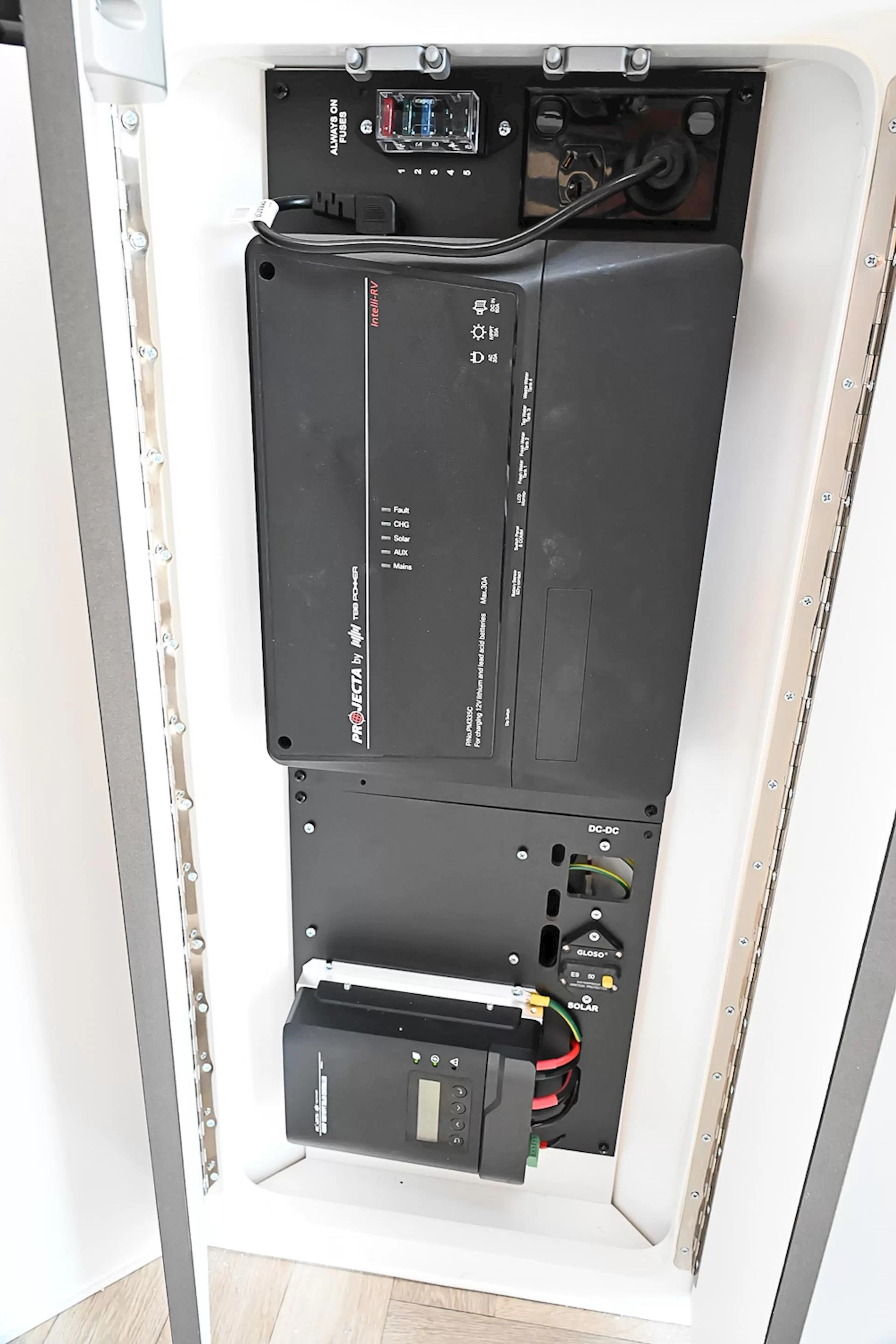 NEW 2025 DESIGN RV STRYKER 161-X caravan