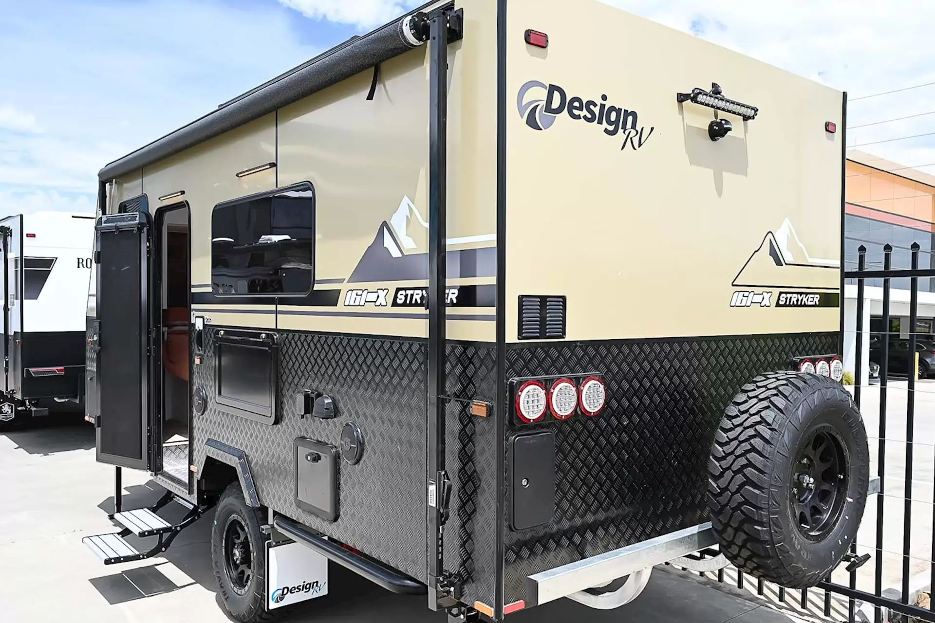 NEW 2025 DESIGN RV STRYKER 161-X