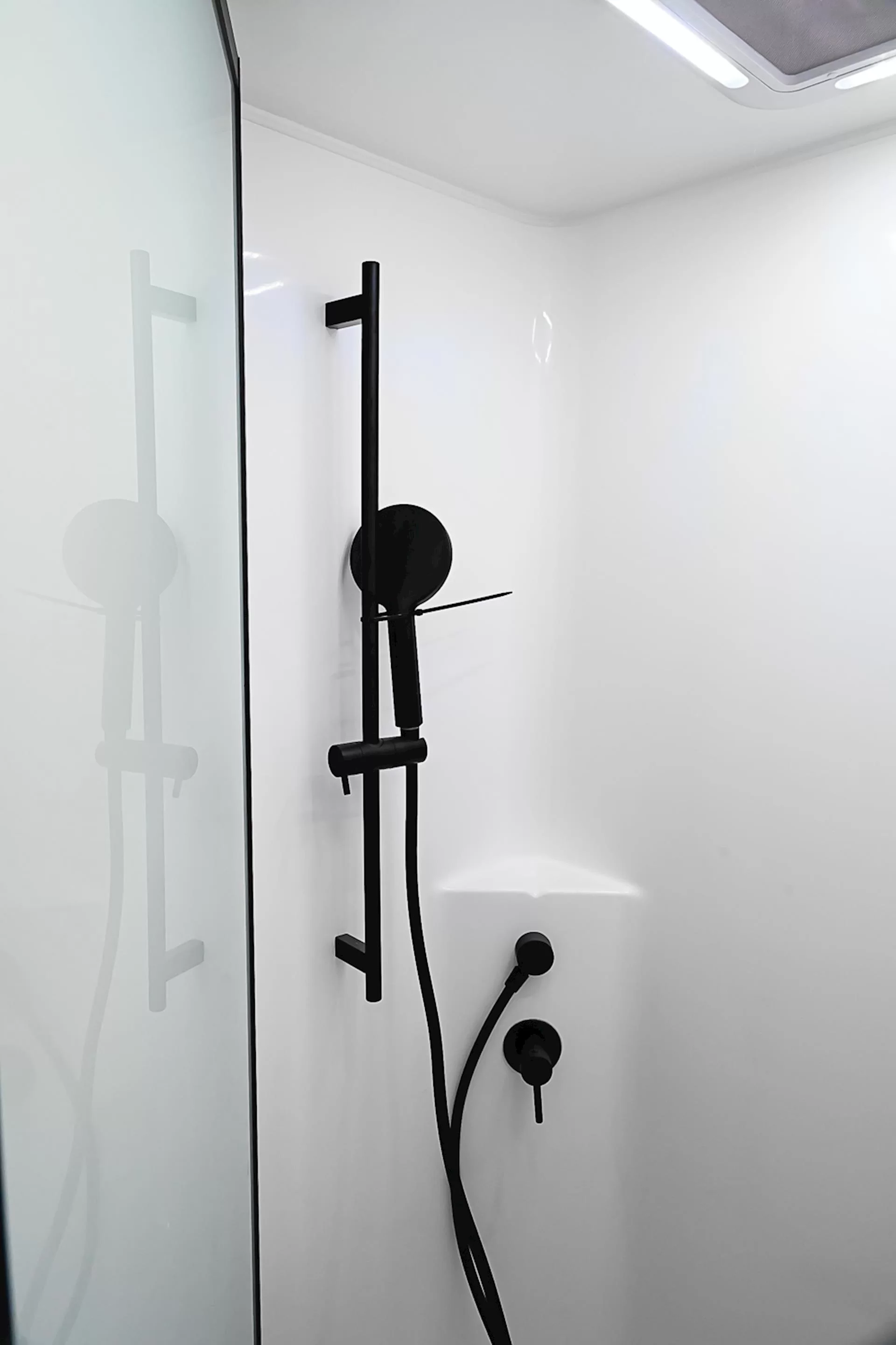 NEW 2025 DESIGN RV STRYKER 161-X caravan