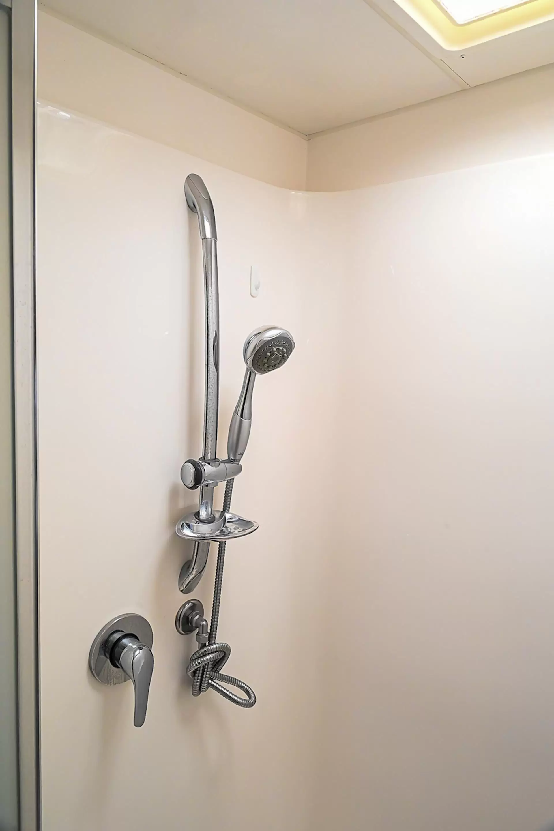 USED 2012 OLYMPIC SEAVIEW 690