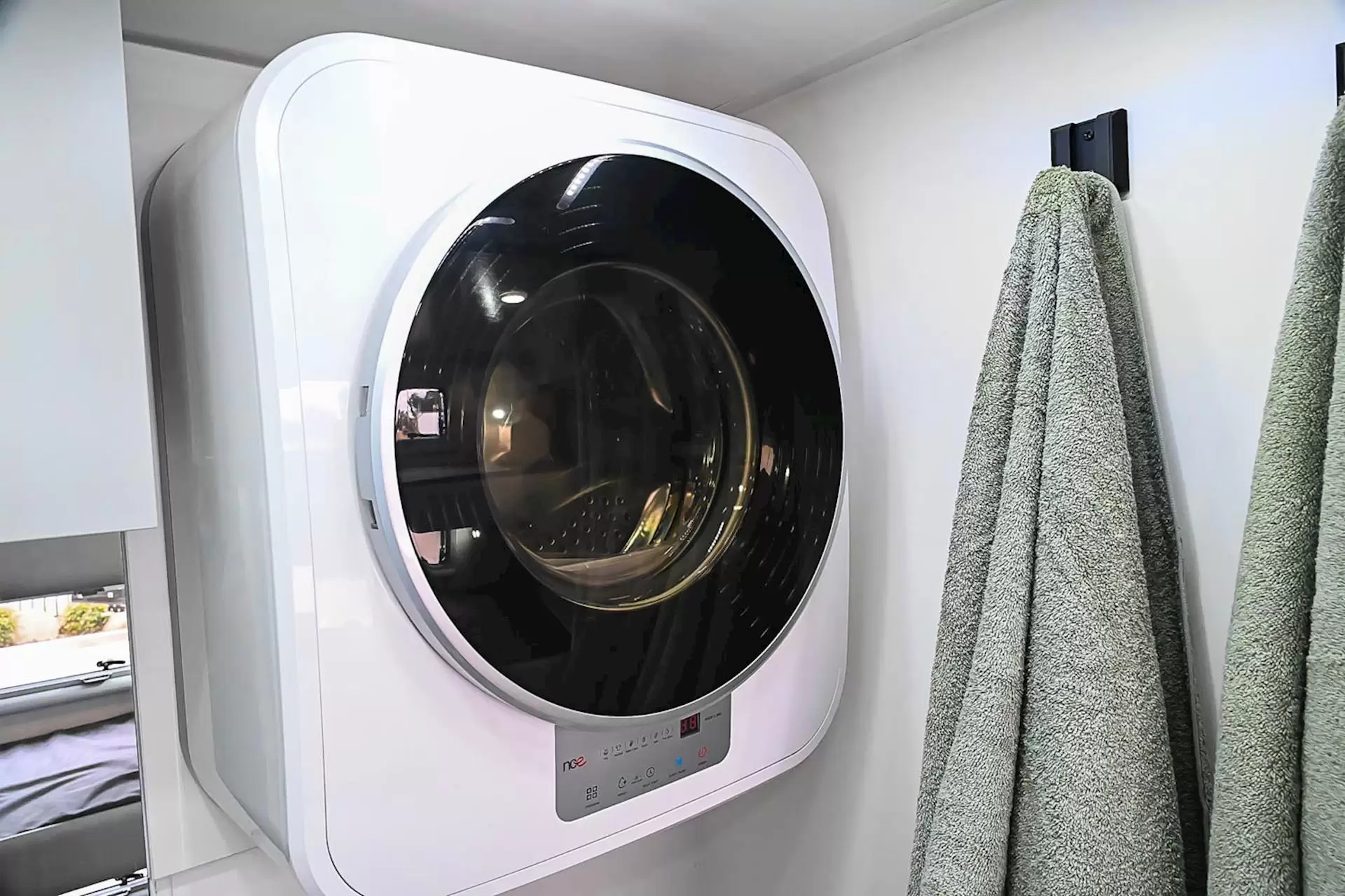 NEW 2025 ROYAL FLAIR FAMILY FLAIR 20'6-1