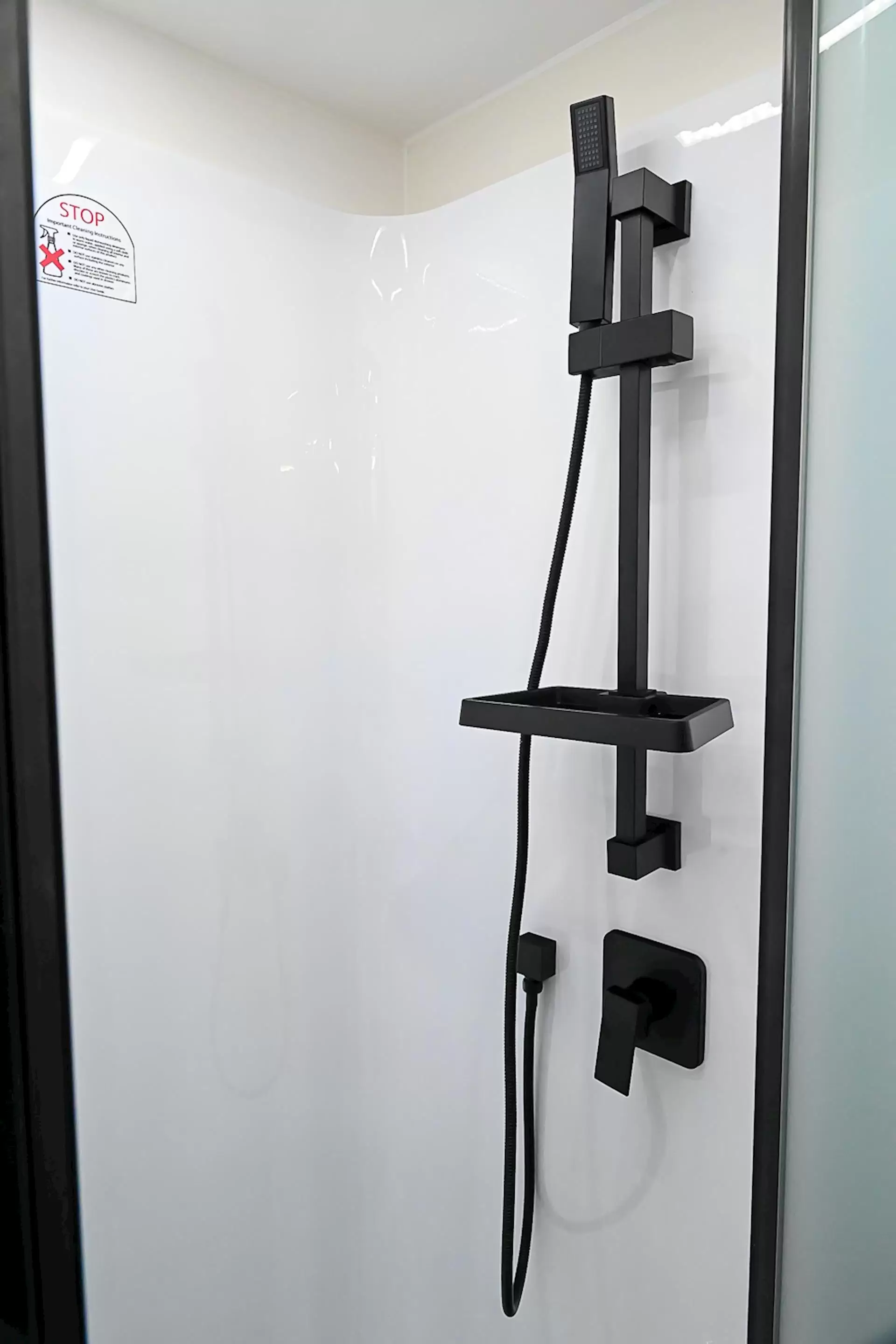 NEW 2025 ROYAL FLAIR FAMILY FLAIR 20'6-1