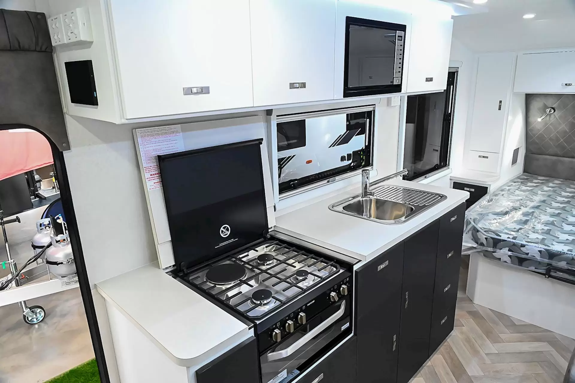 NEW 2026 DESIGN RV CRX196R