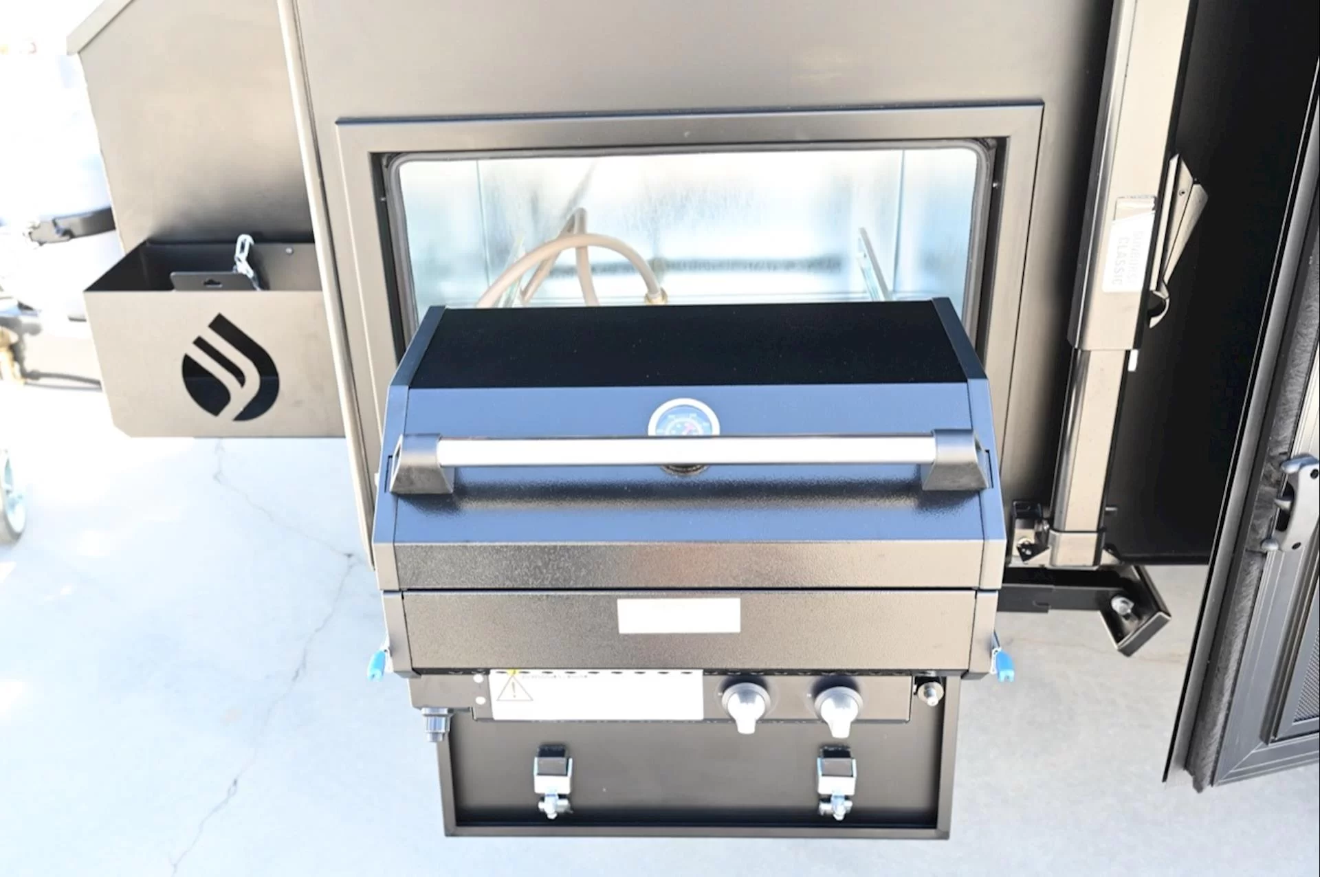 NEW 2026 ROYAL FLAIR Designer Series 19'6-1 caravan