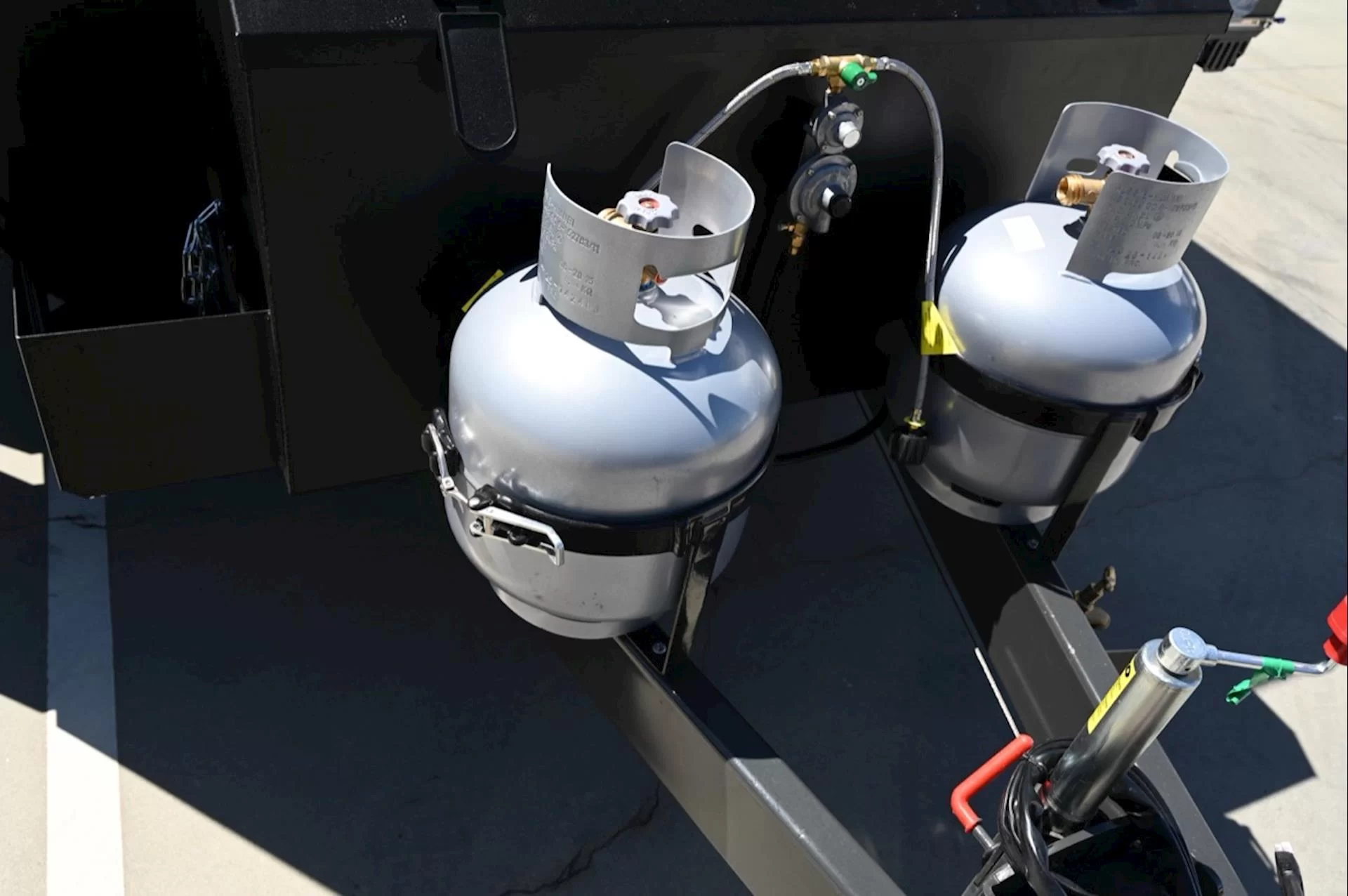 NEW 2026 ROYAL FLAIR Designer Series 19'6-1 caravan