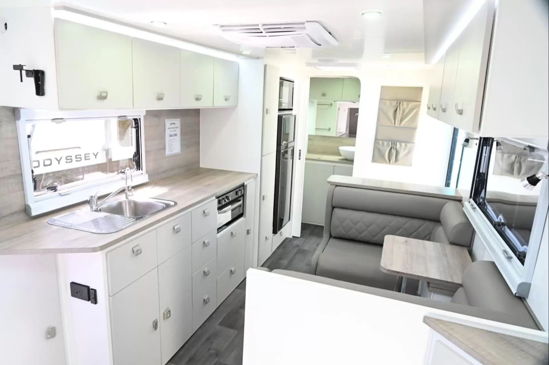 USED 2024 DESIGN RV FORERUNNER V5.2