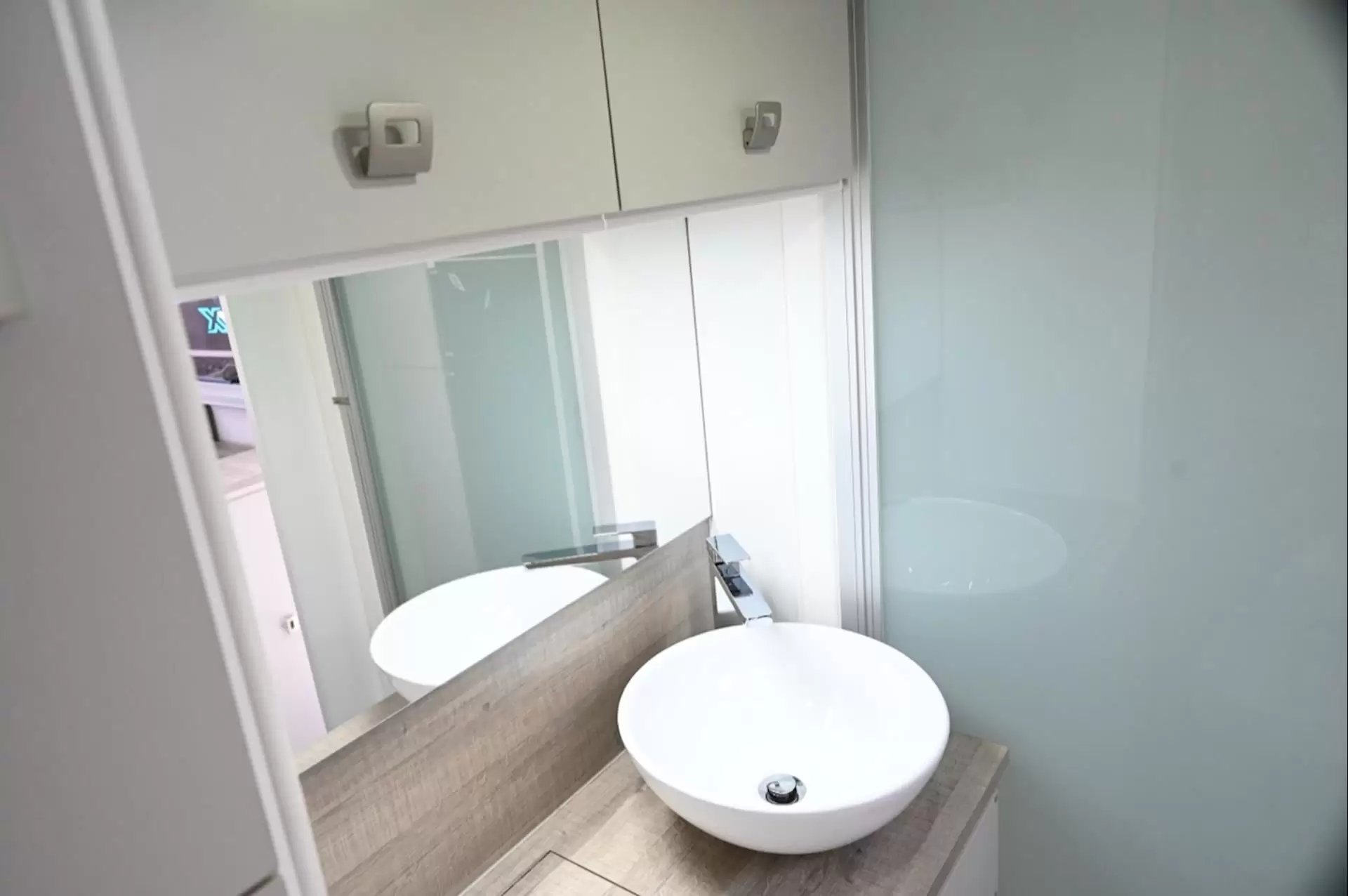 USED 2024 DESIGN RV FORERUNNER V5.2