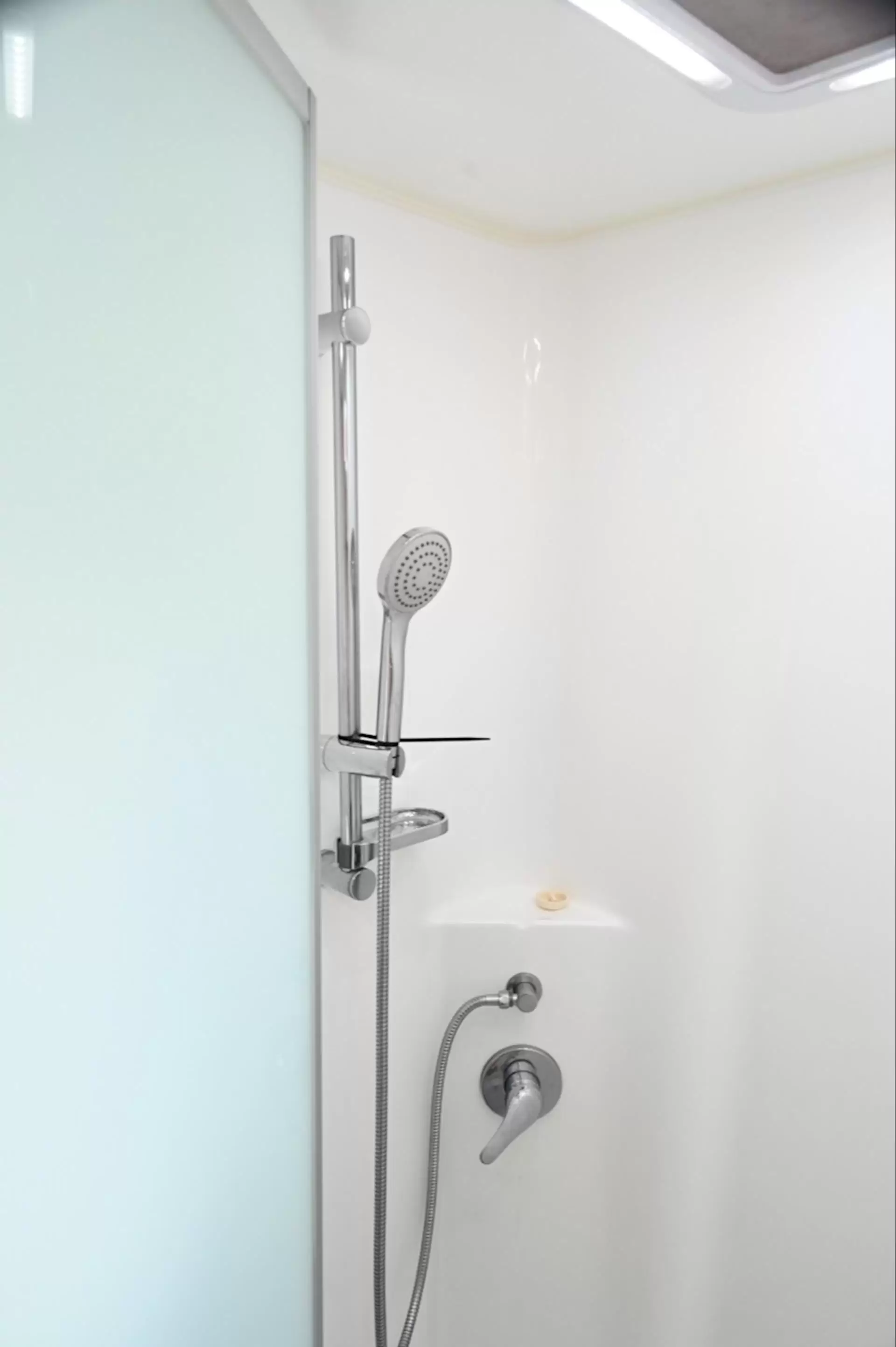 USED 2024 DESIGN RV FORERUNNER V5.2