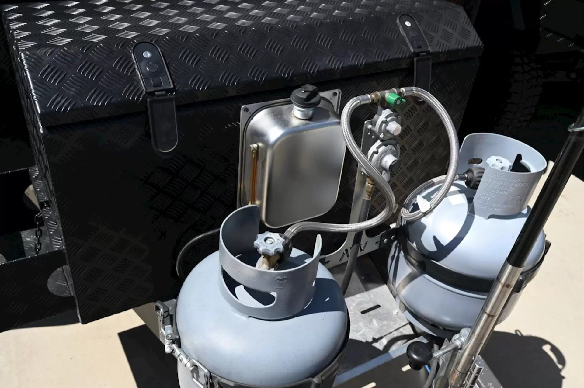 USED 2024 DESIGN RV FORERUNNER V5.2