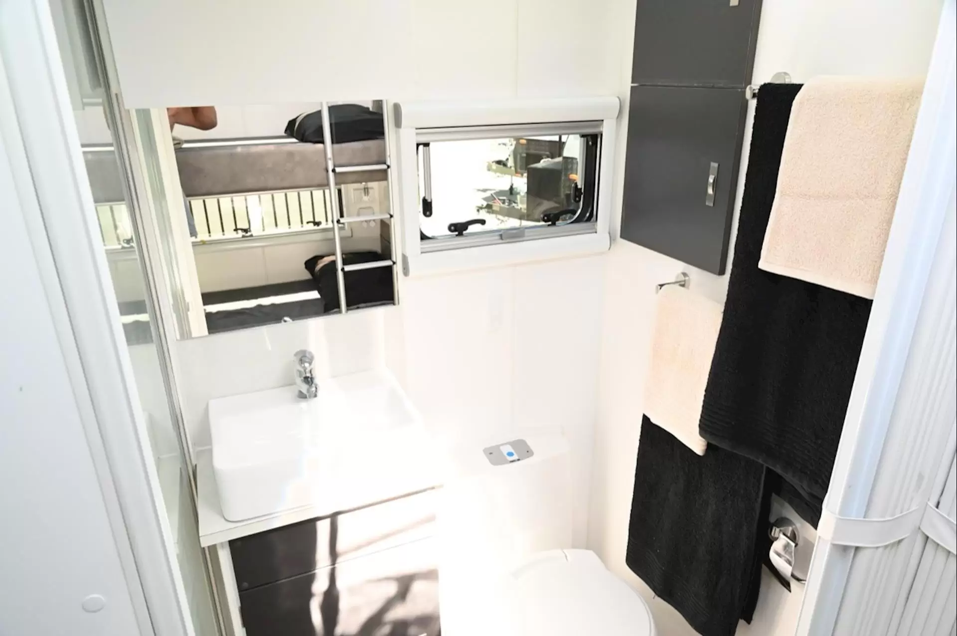 NEW 2026 DESIGN RV F2110MD 2B ODYSSEY