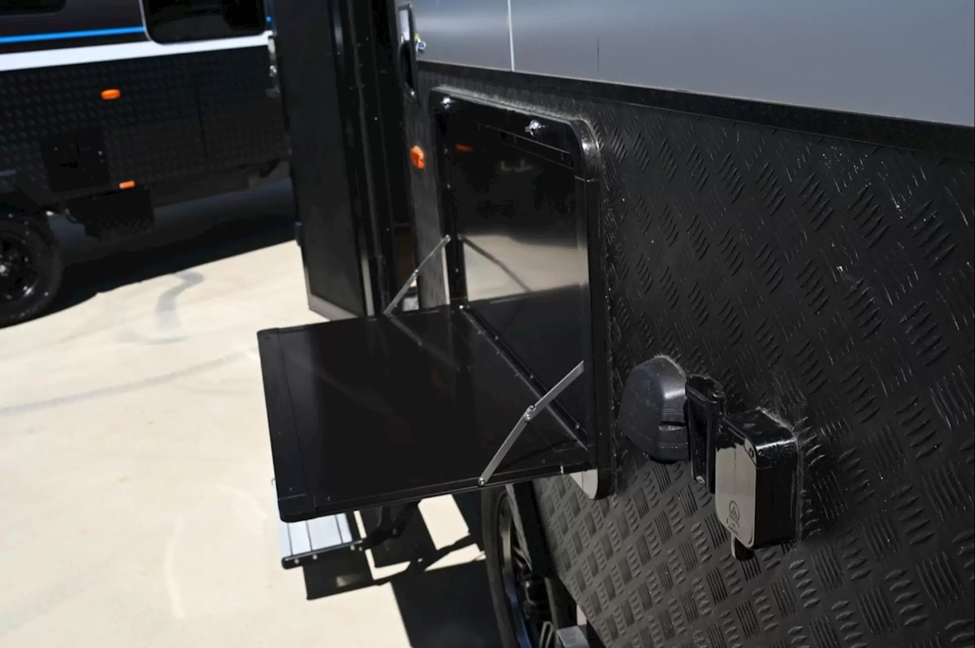 NEW 2026 DESIGN RV ODYSSEY 174MD-1	17'4"