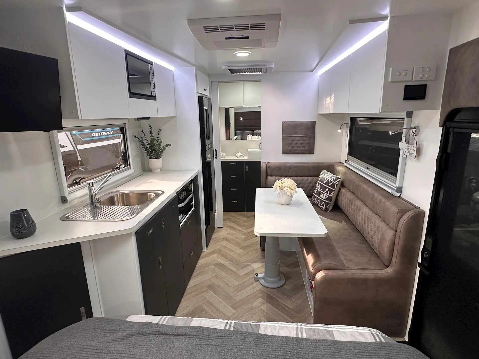 NEW 2026 DESIGN RV ODYSSEY 174MD-1	17'4"
