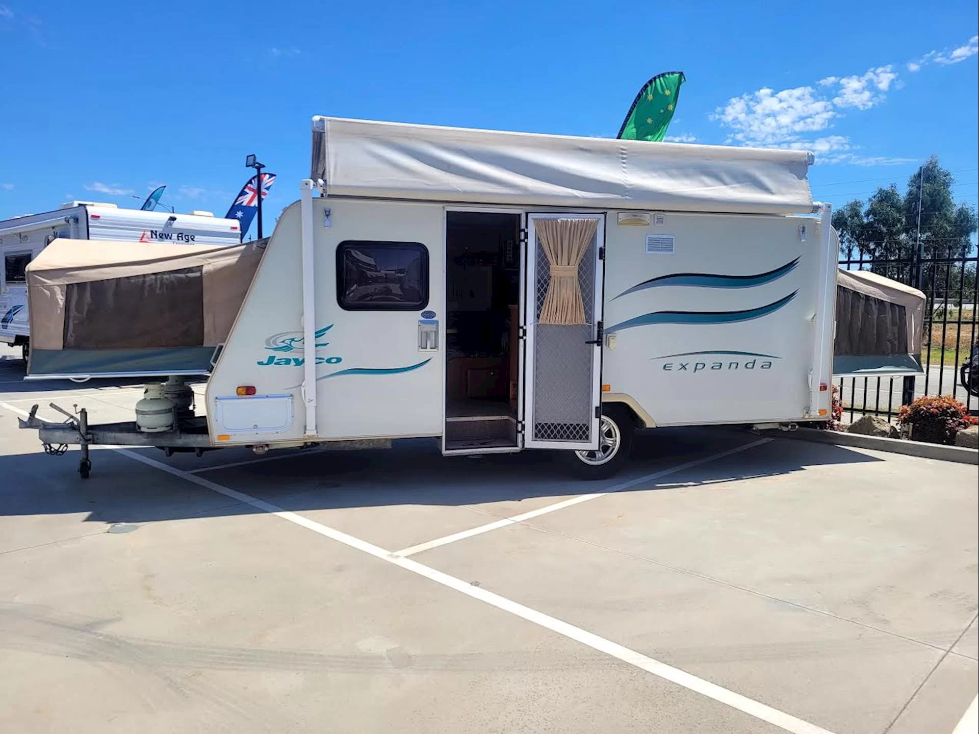 USED 2006 JAYCO Expanda 16.49-1 caravan