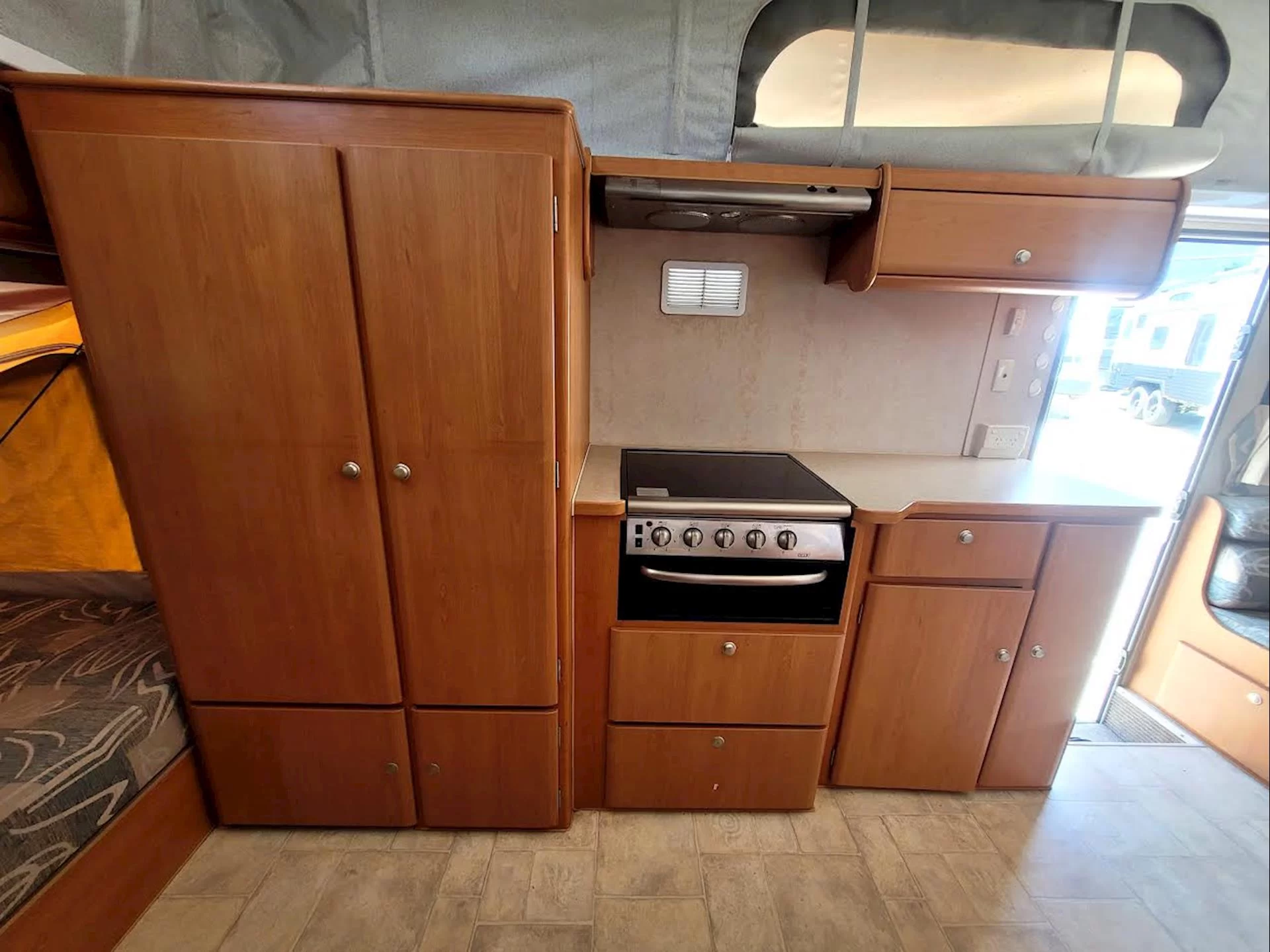 USED 2006 JAYCO Expanda 16.49-1 caravan