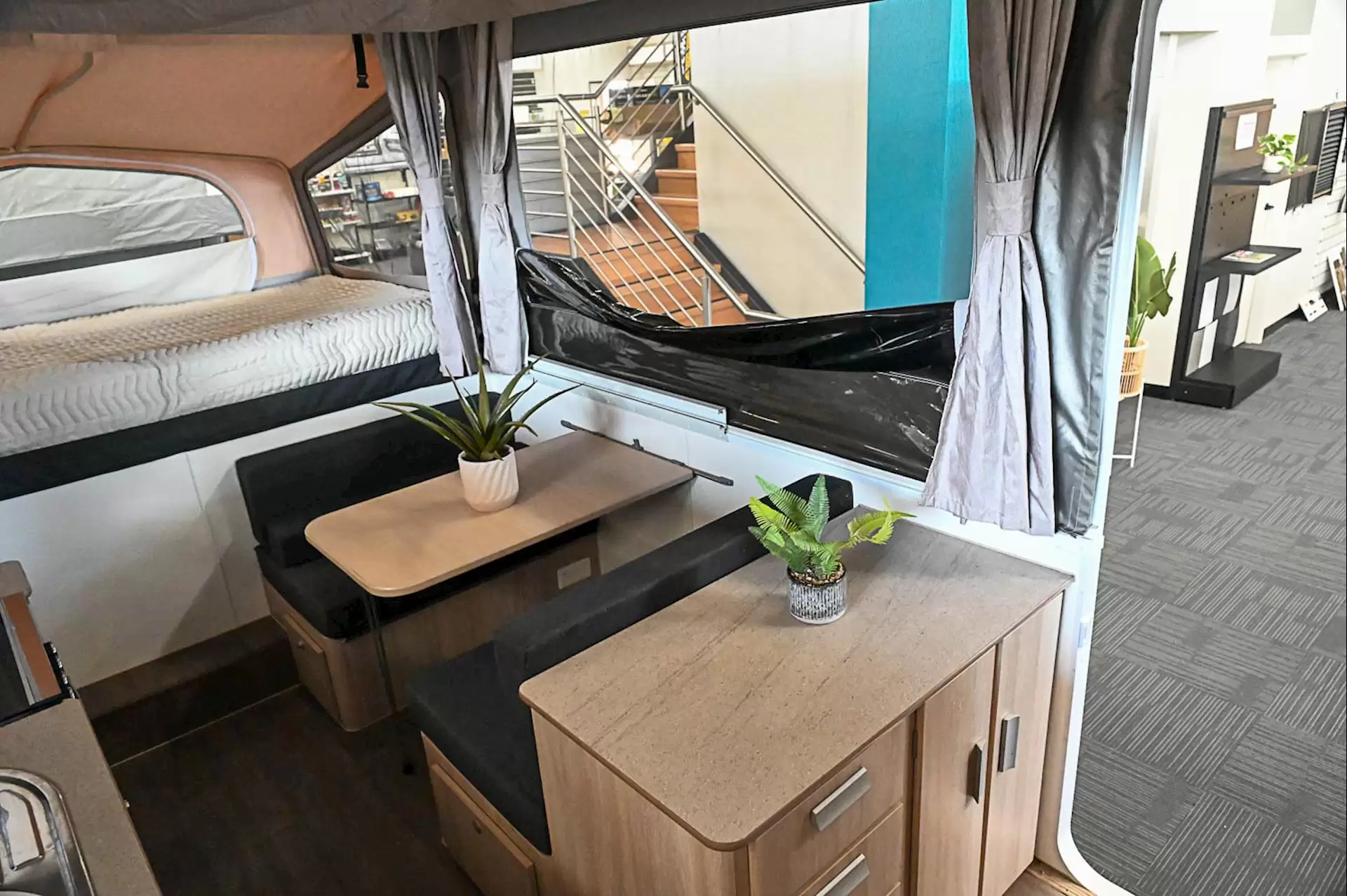 USED 2017 JAYCO SWAN