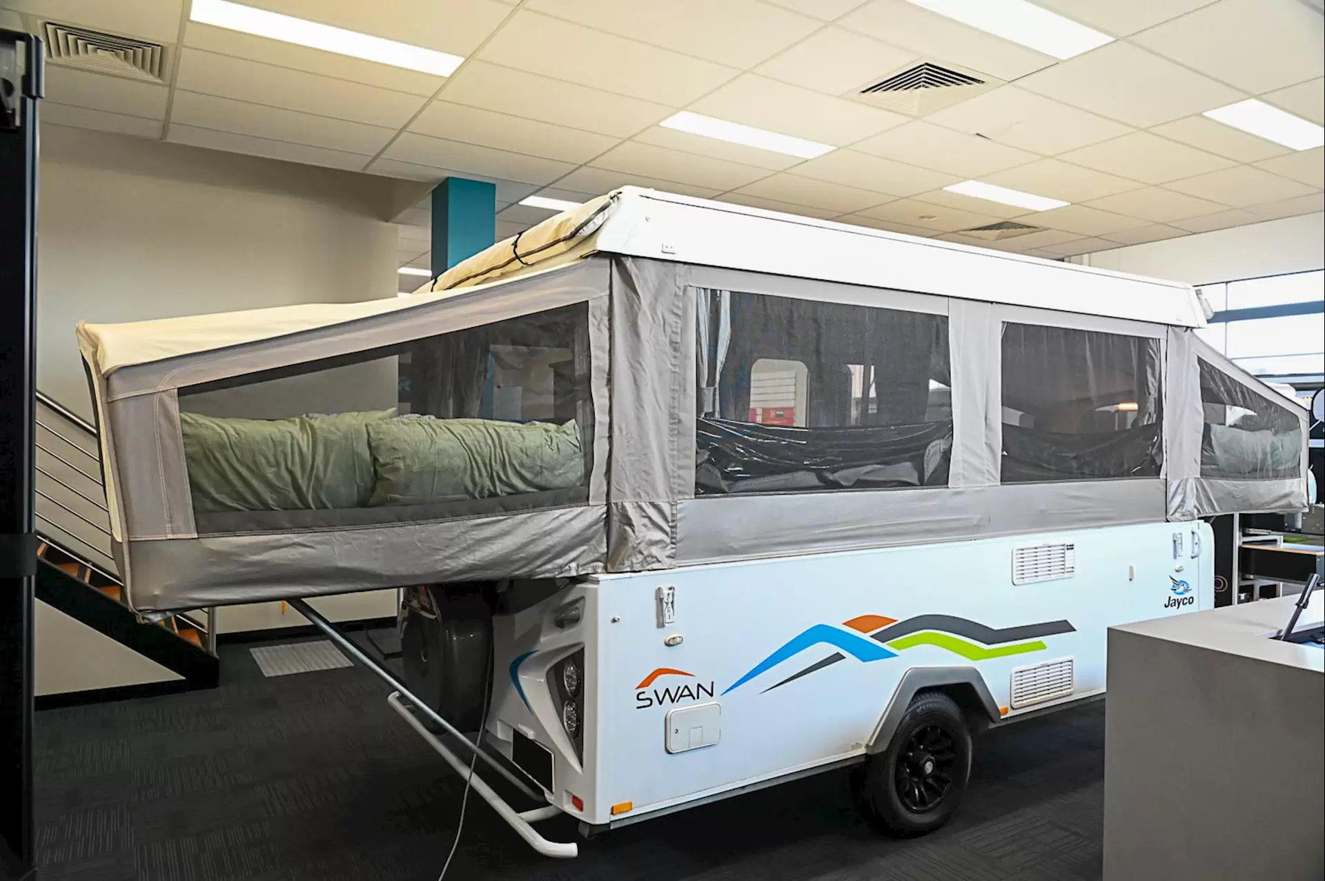 USED 2017 JAYCO SWAN