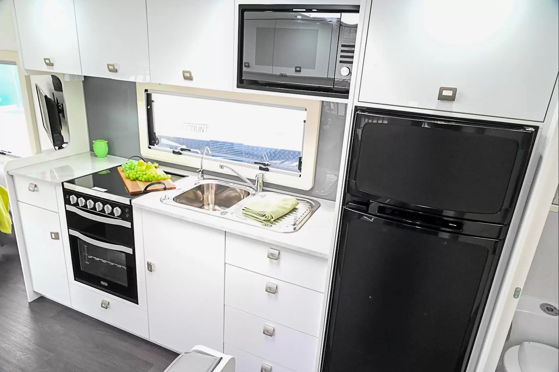 USED 2023 JB CARAVANS DIRTROADER