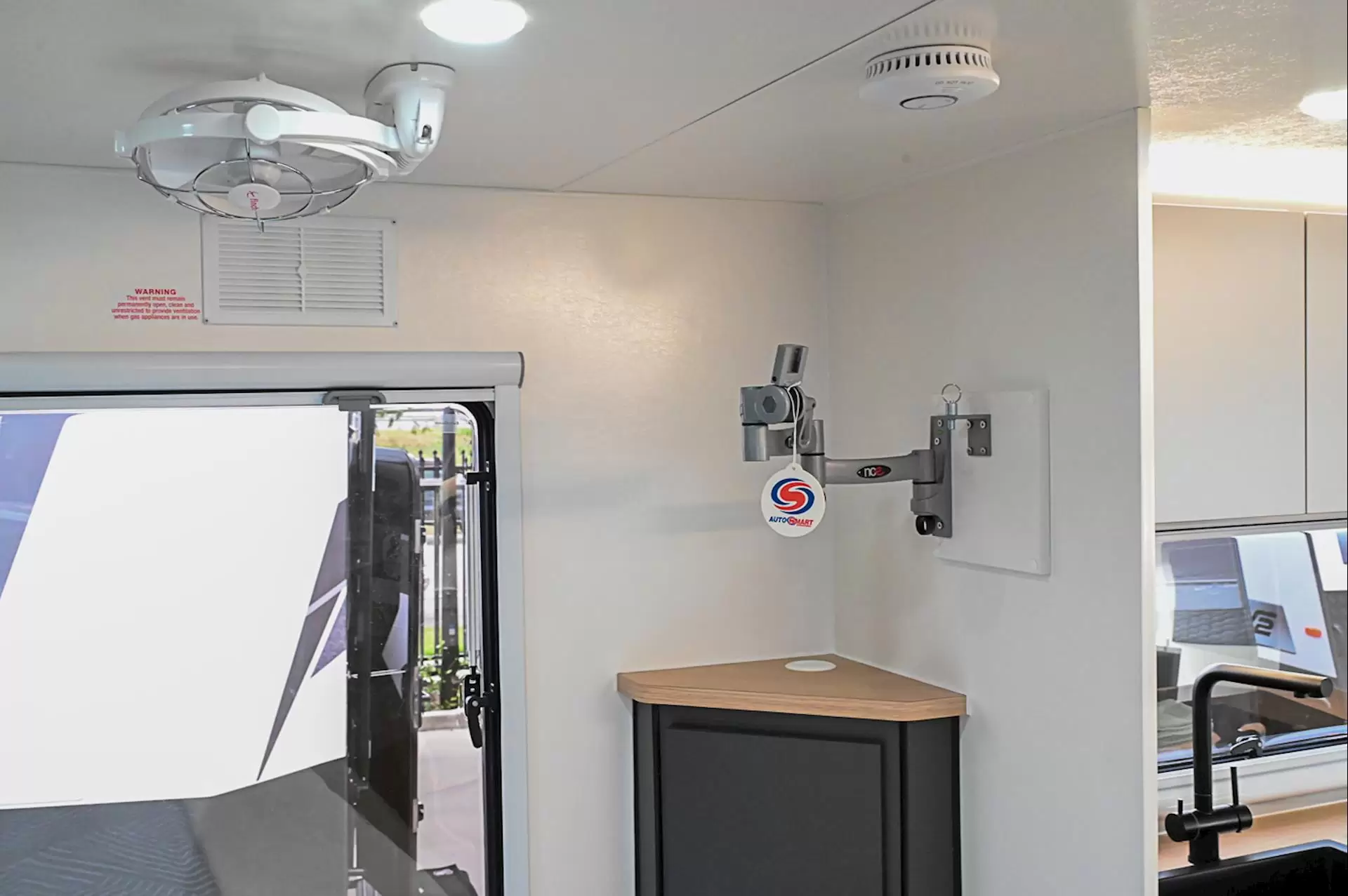 NEW 2026 ROYAL FLAIR Aussie Mate 20'-3