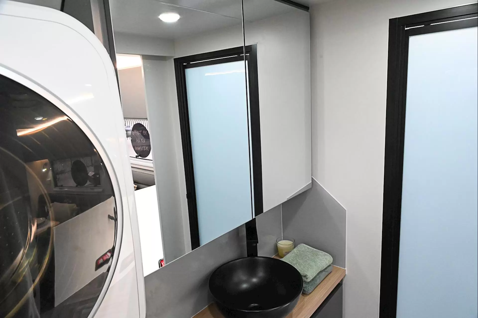 NEW 2026 ROYAL FLAIR Aussie Mate 20'-3