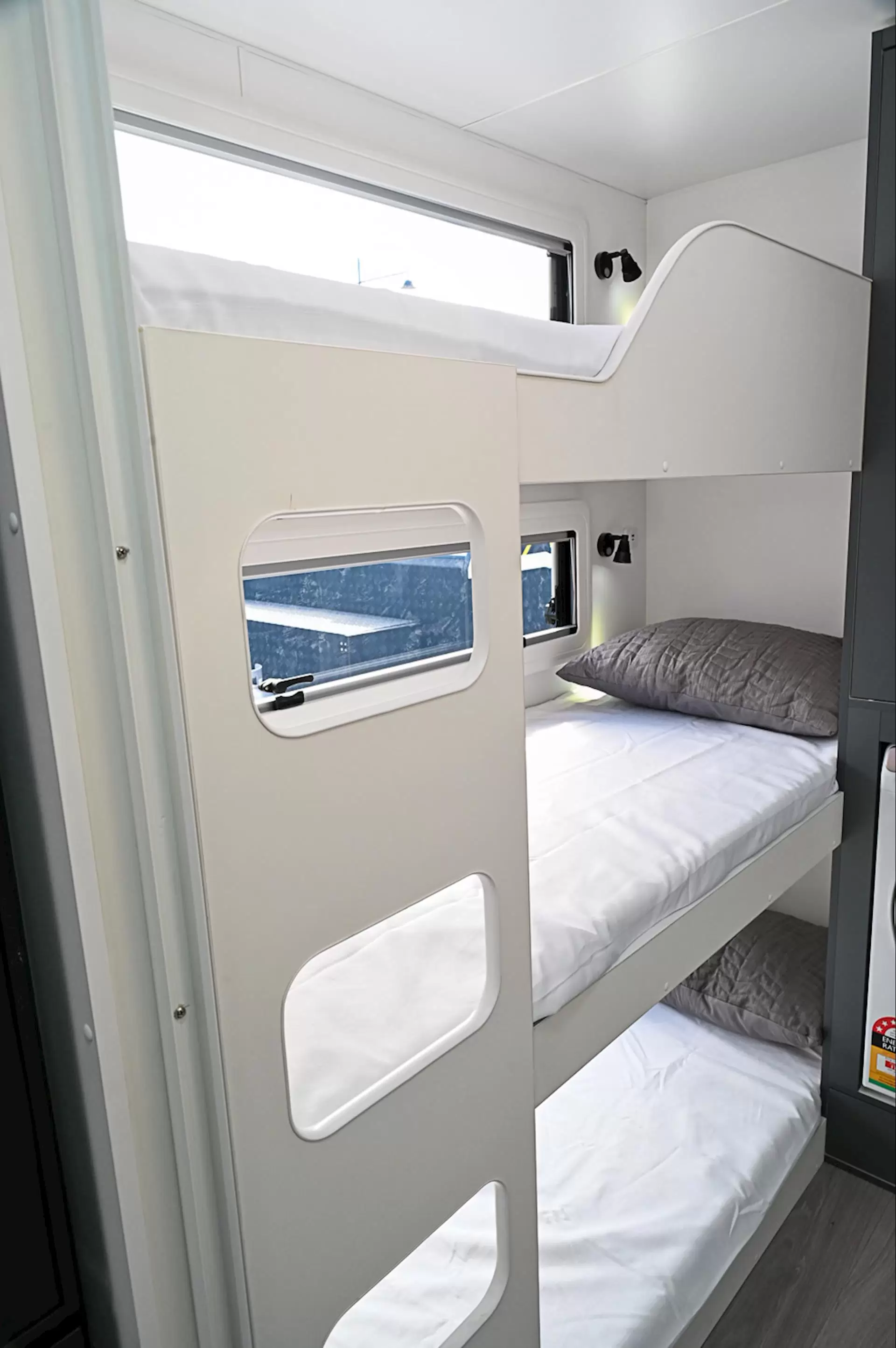 NEW 2026 VISCOUNT WILDSHARK 3 BUNK