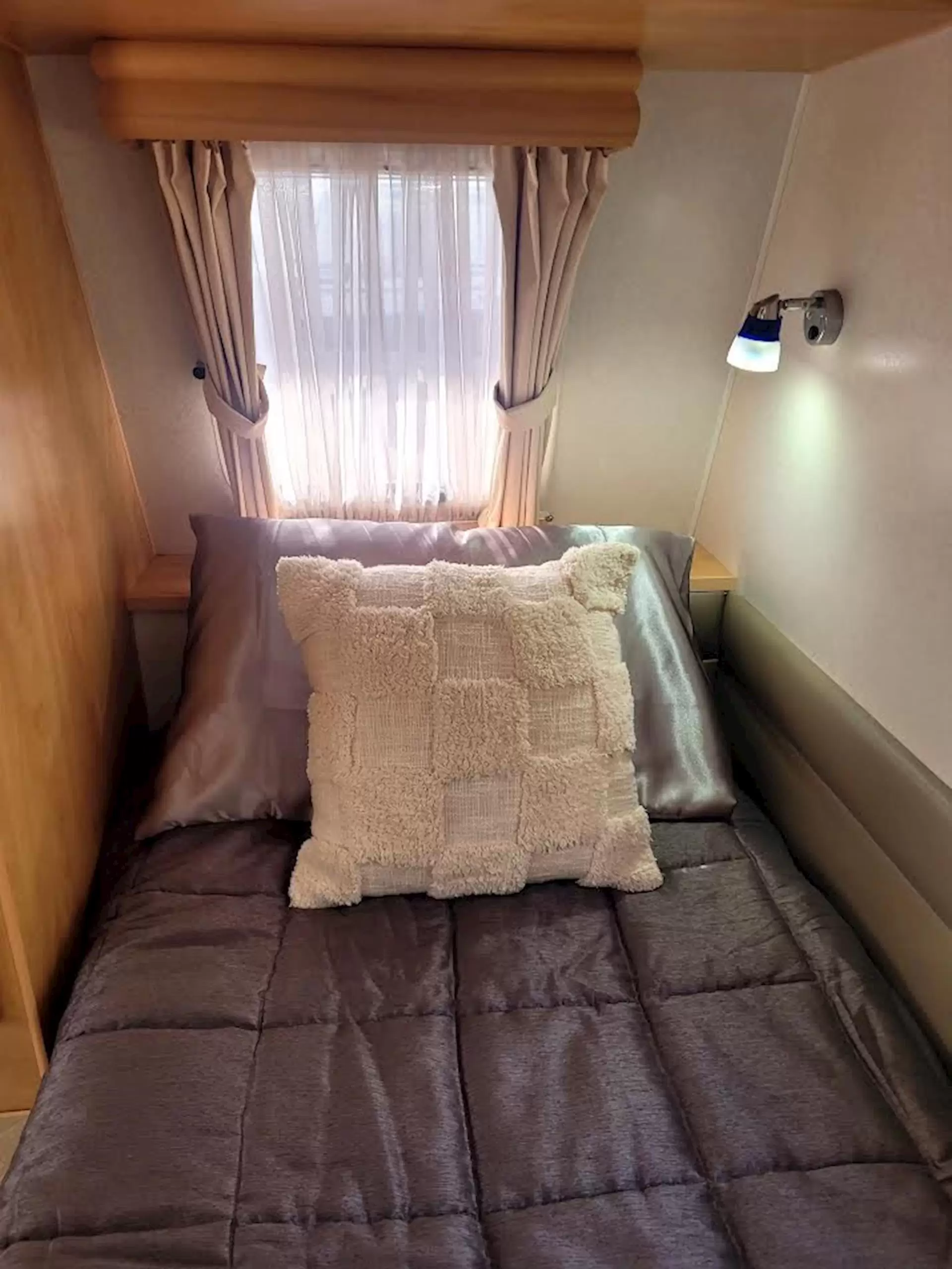 USED 2012 Roadstar Vacationer