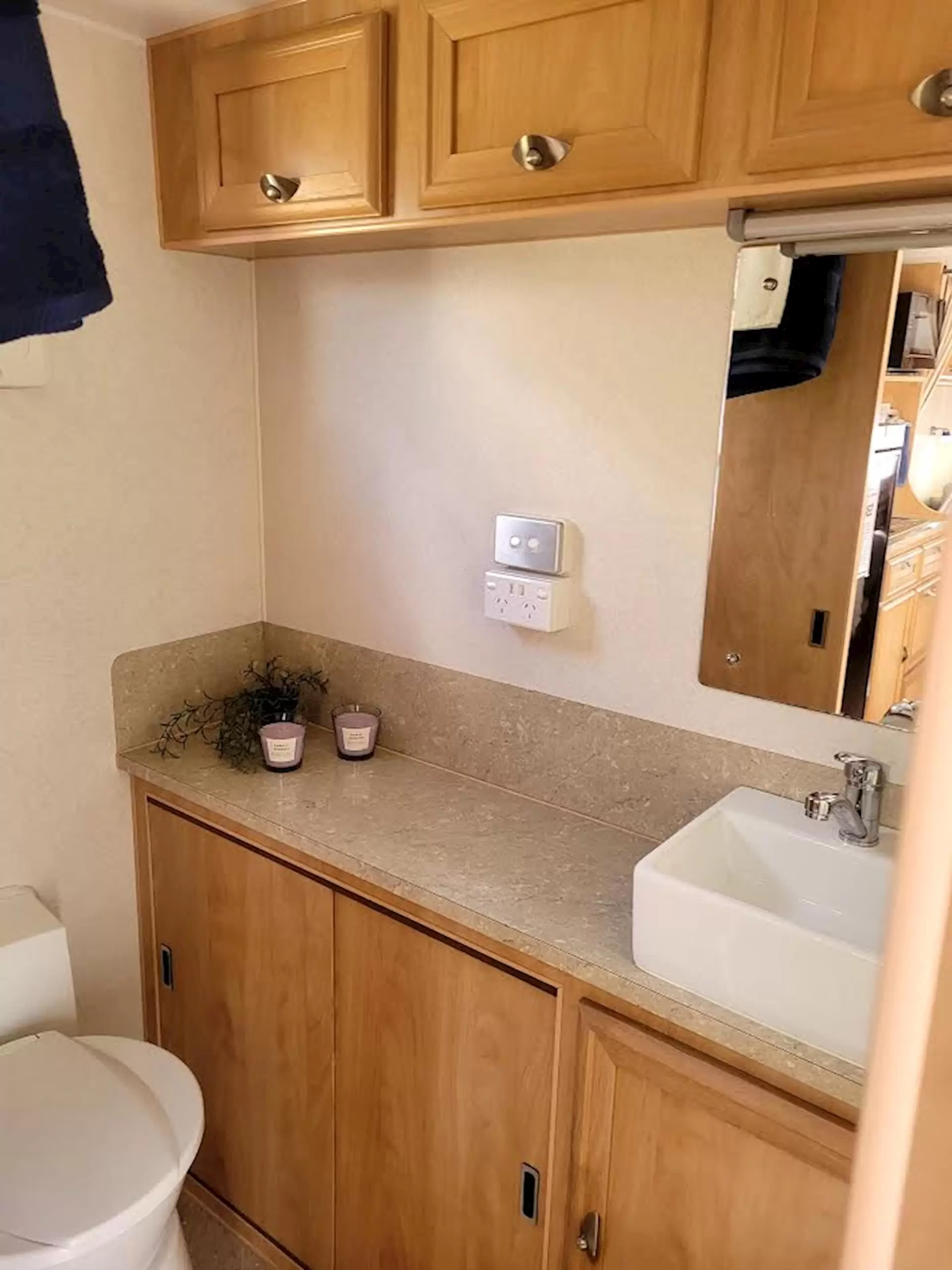 USED 2012 Roadstar Vacationer