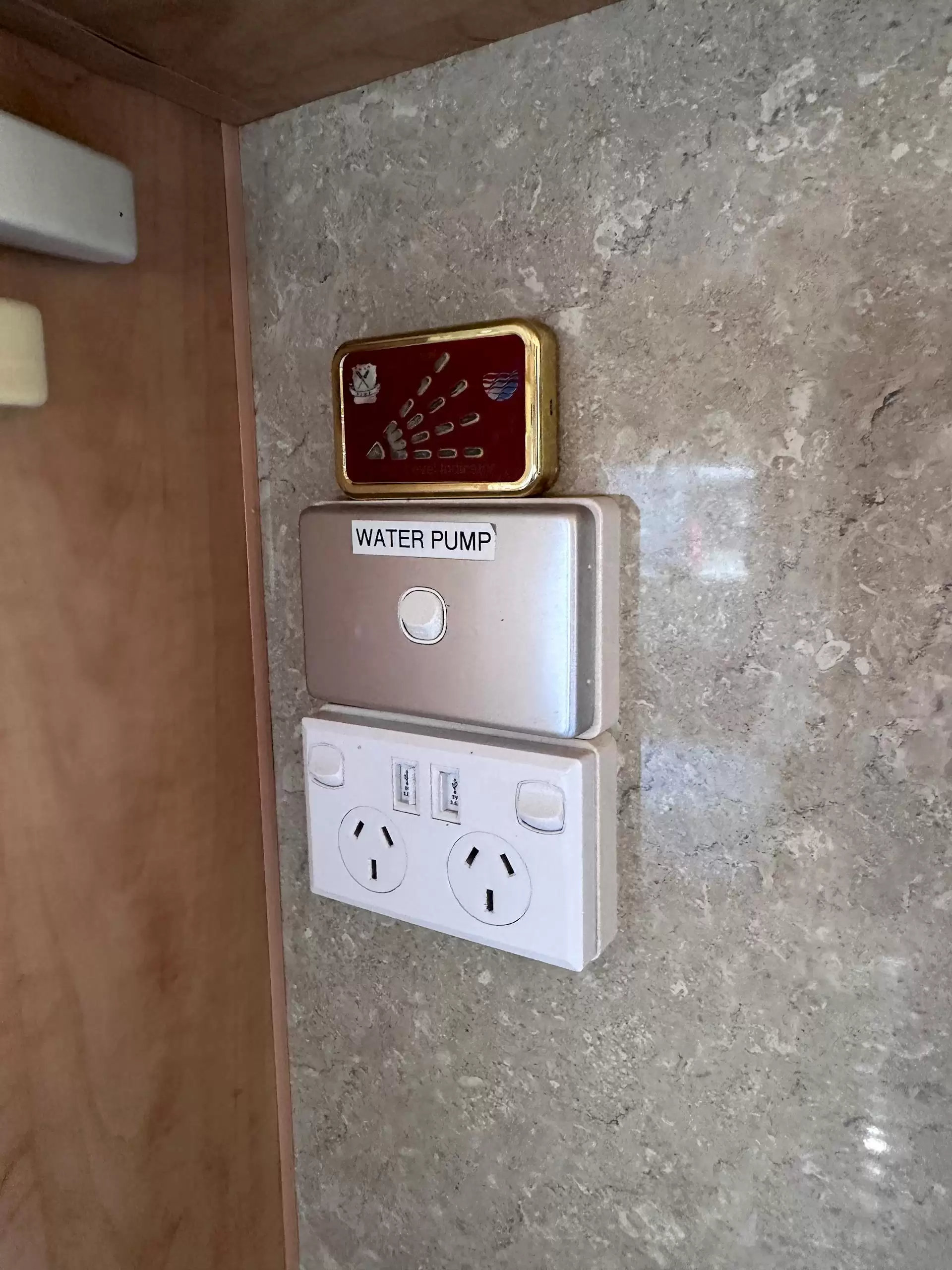 USED 2012 Roadstar Vacationer