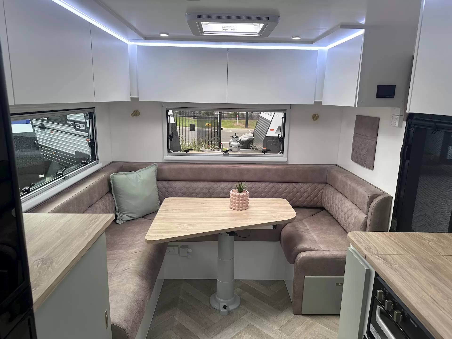 NEW 2026 DESIGN RV ODYSSEY 2210R