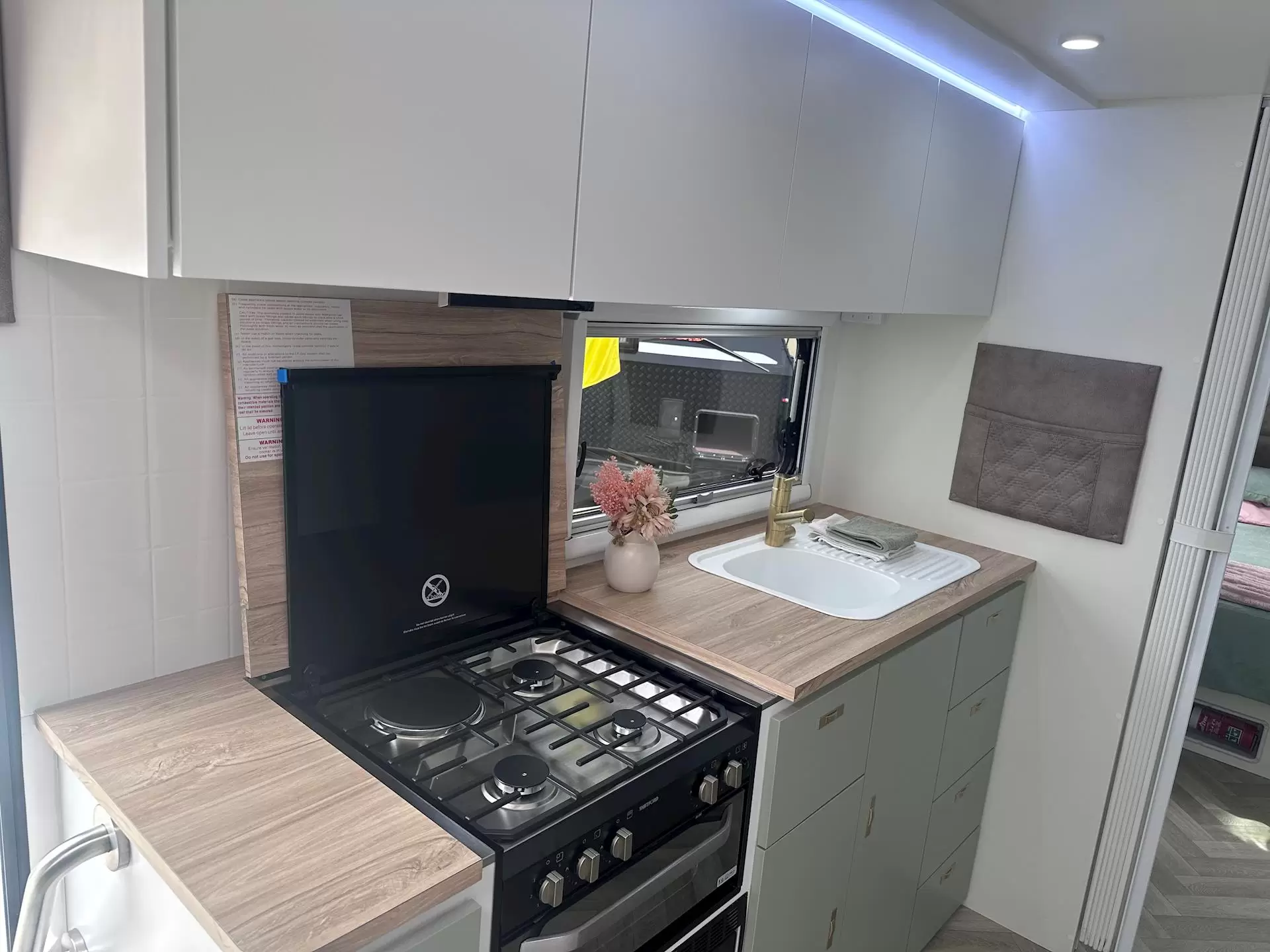 NEW 2026 DESIGN RV ODYSSEY 2210R