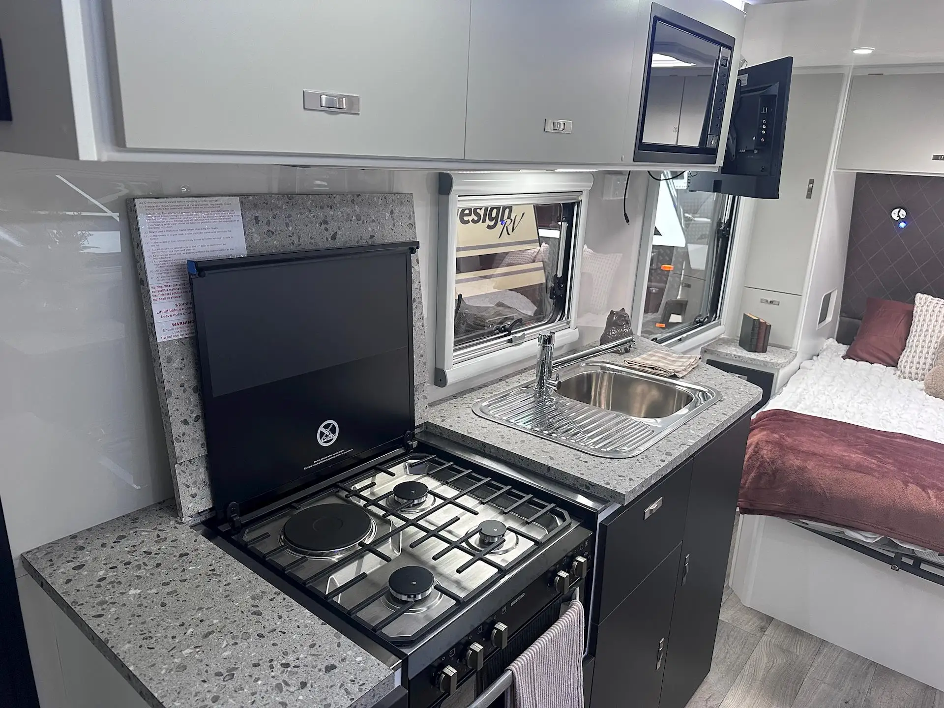 NEW 2026 DESIGN RV FORERUNNER 186R
