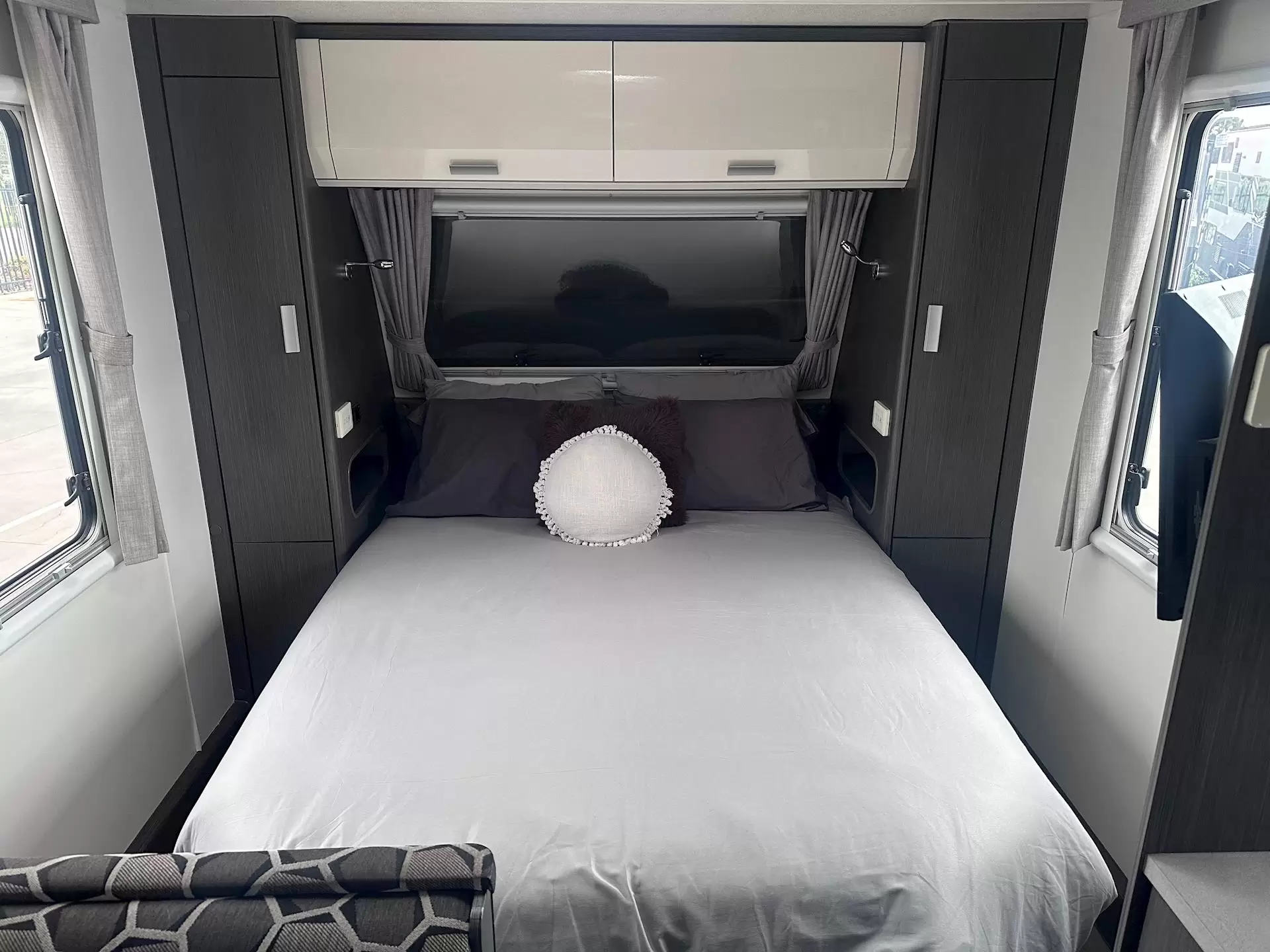 USED 2019 JAYCO JOURNEY OUTBACK 19.61-2OB