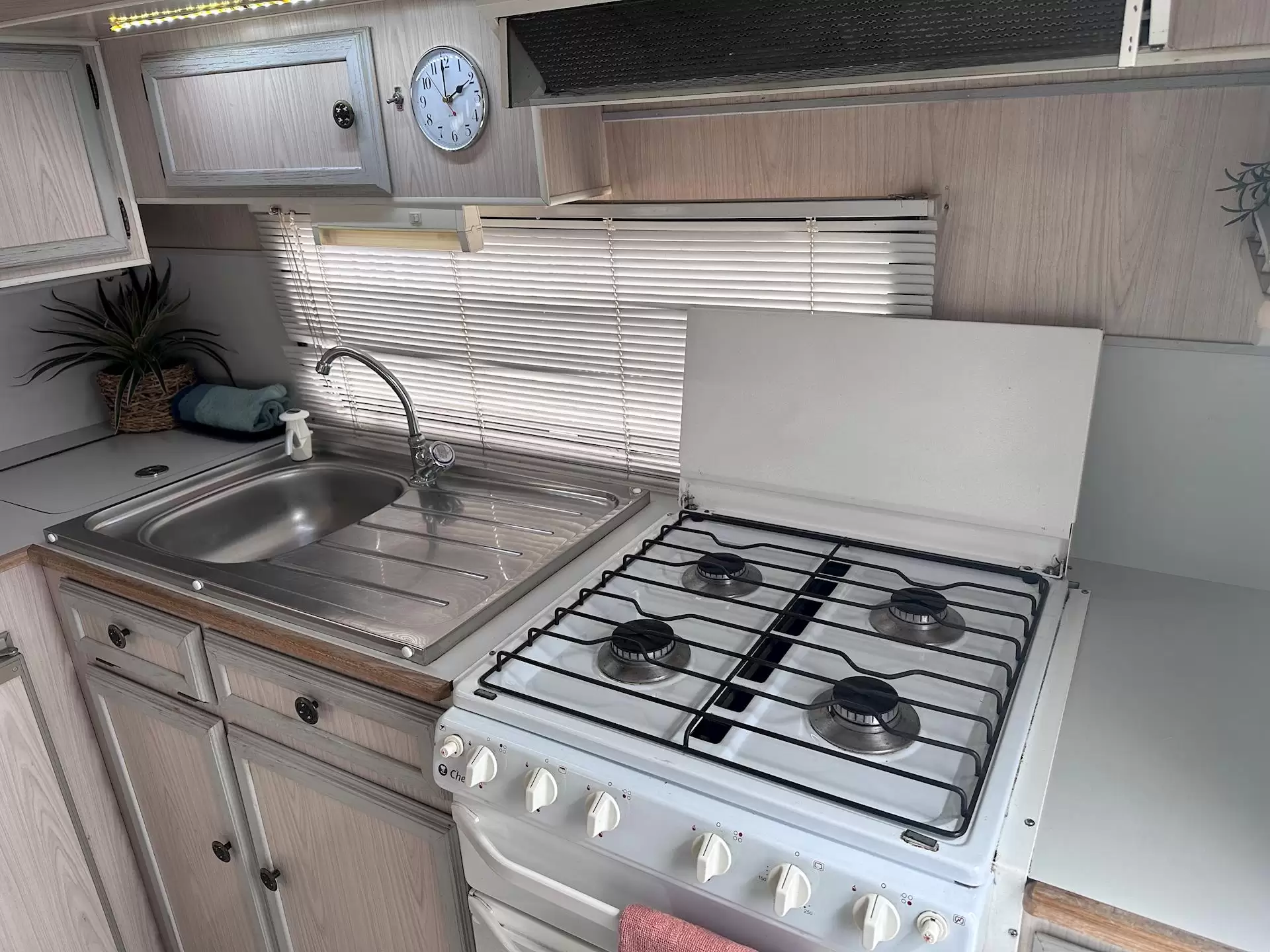 USED 1996 EVERNEW ELITE