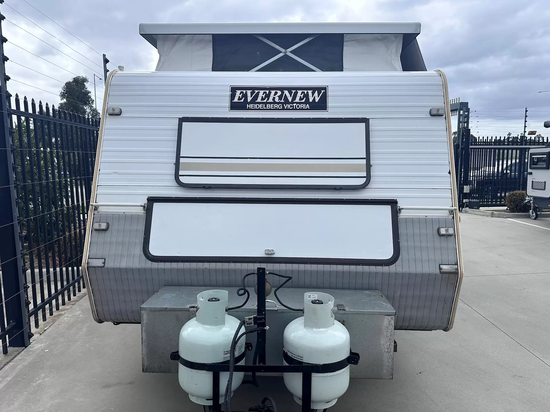 USED 1996 EVERNEW ELITE