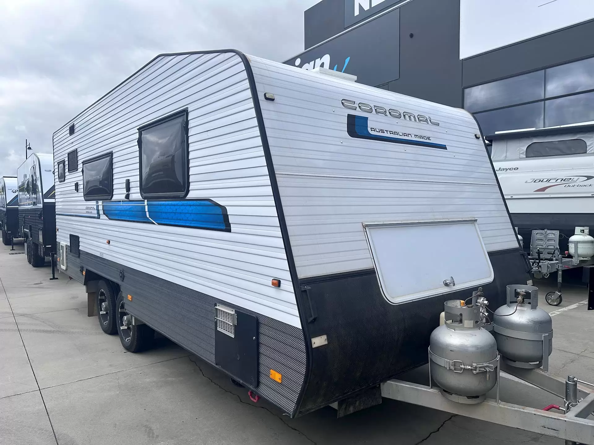 USED 2017 COROMAL APPEAL 601