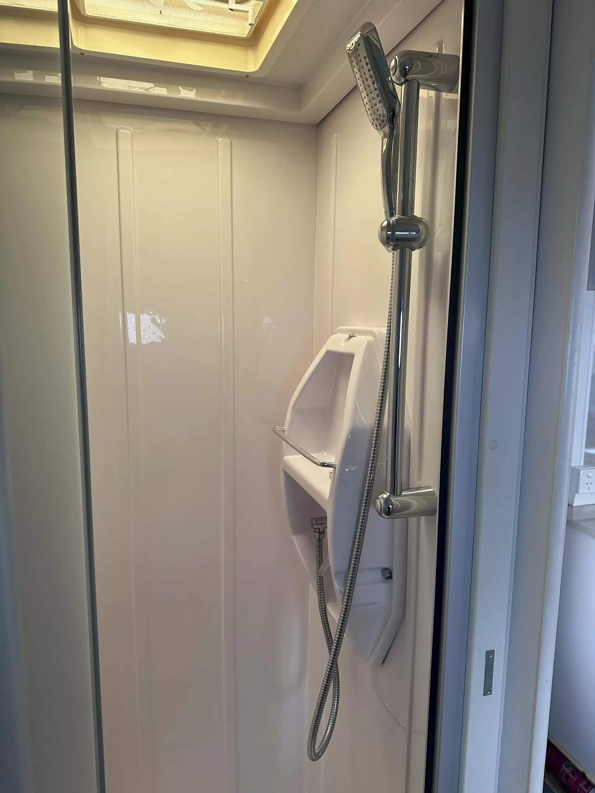 USED 2017 COROMAL APPEAL 601