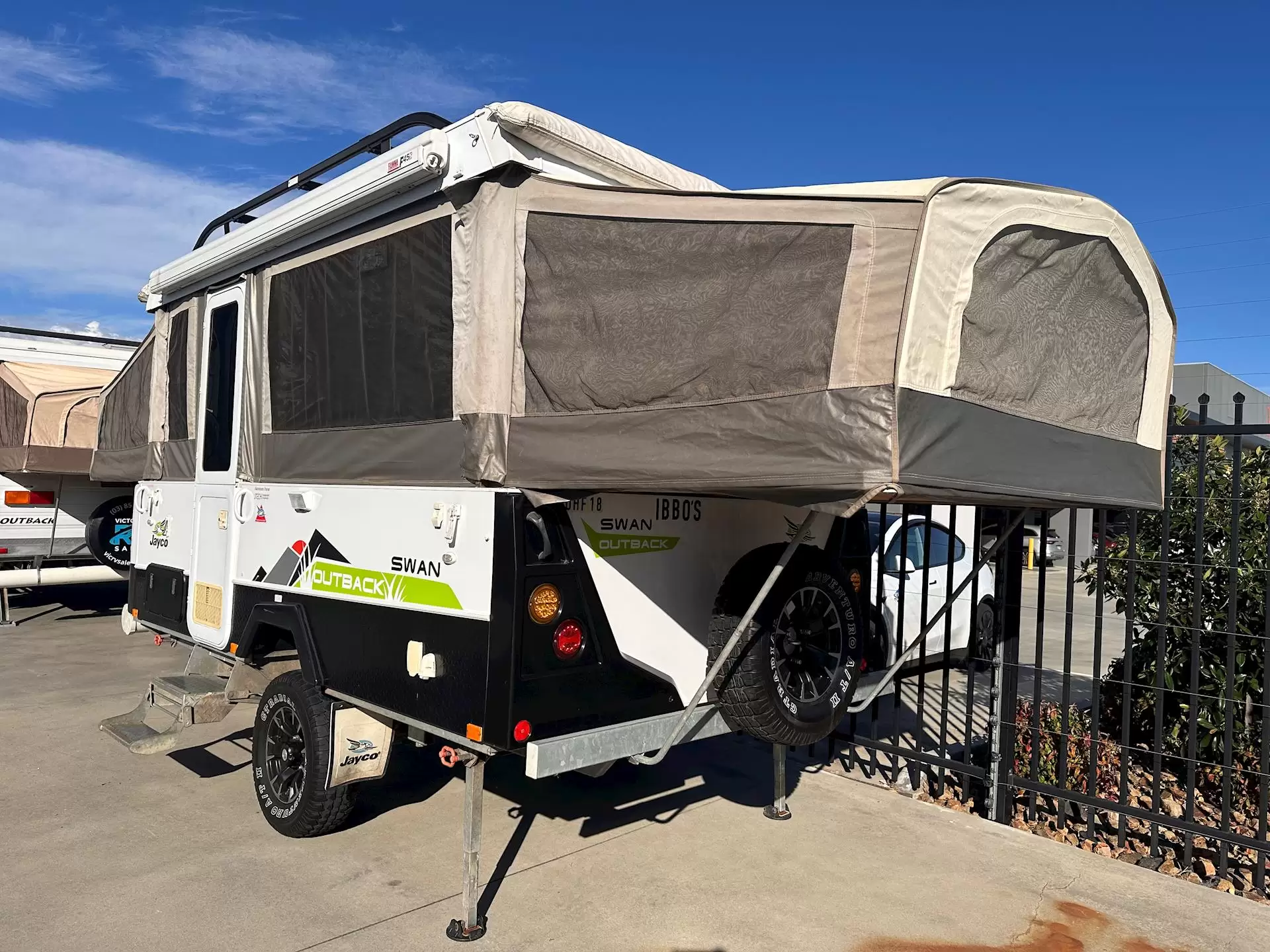 USED 2014 JAYCO SWAN OUTBACK