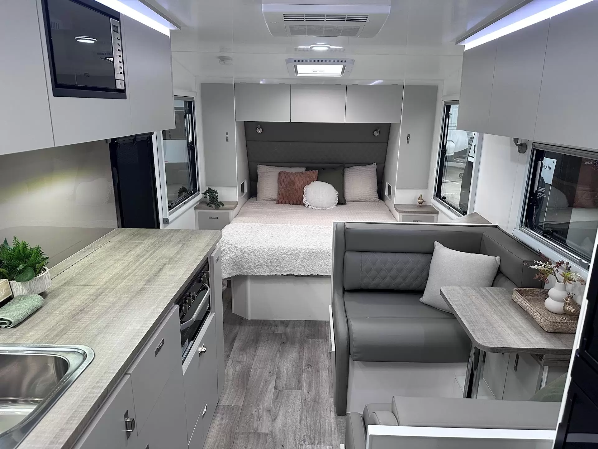 NEW 2026 DESIGN RV ODYSSEY 200M