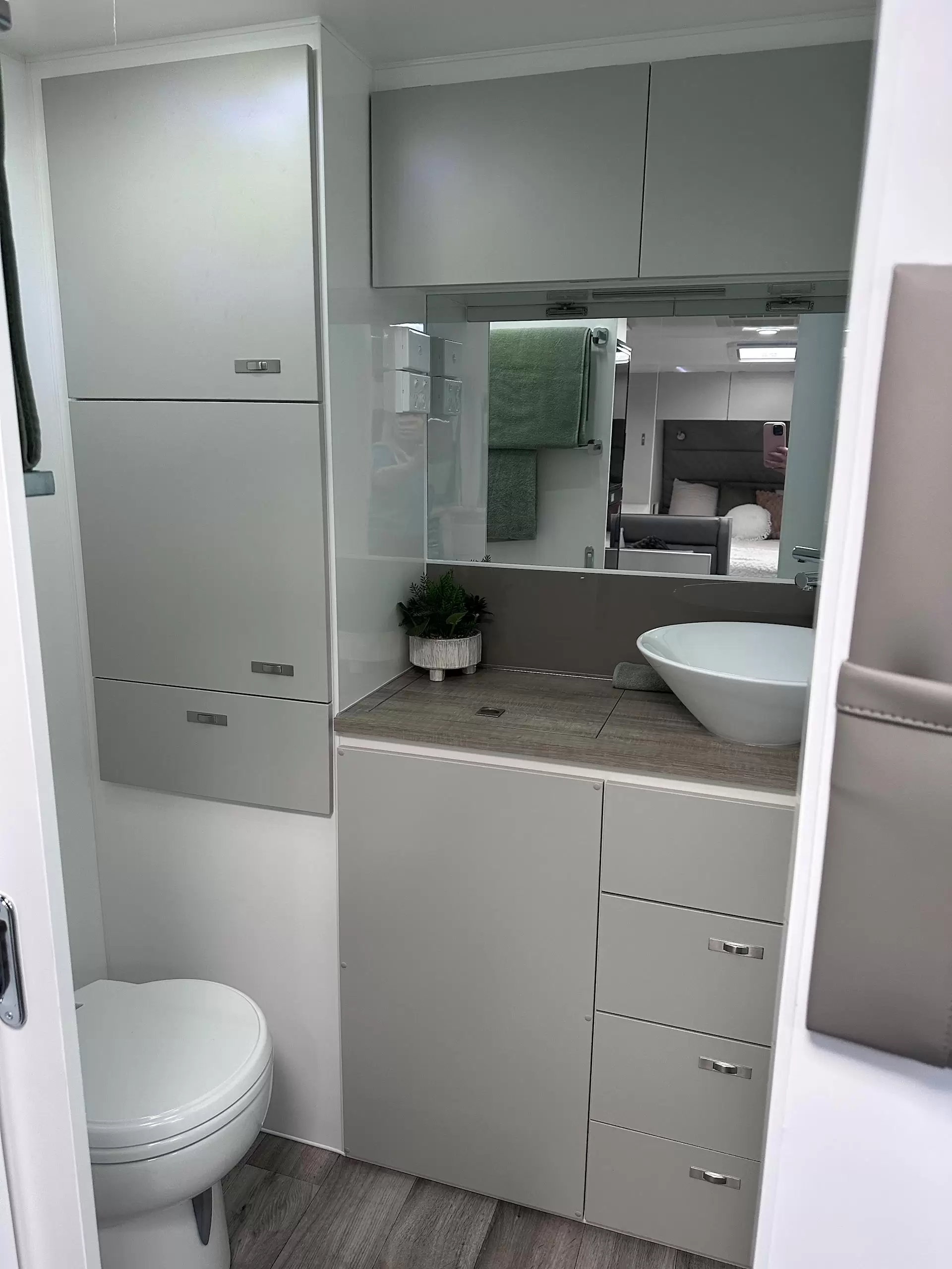 NEW 2026 DESIGN RV ODYSSEY 200M