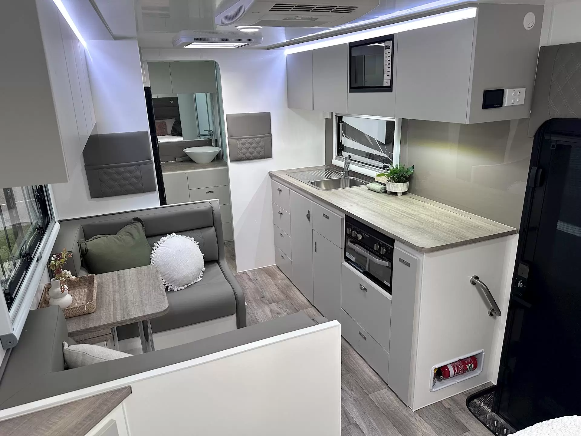NEW 2026 DESIGN RV ODYSSEY 200M