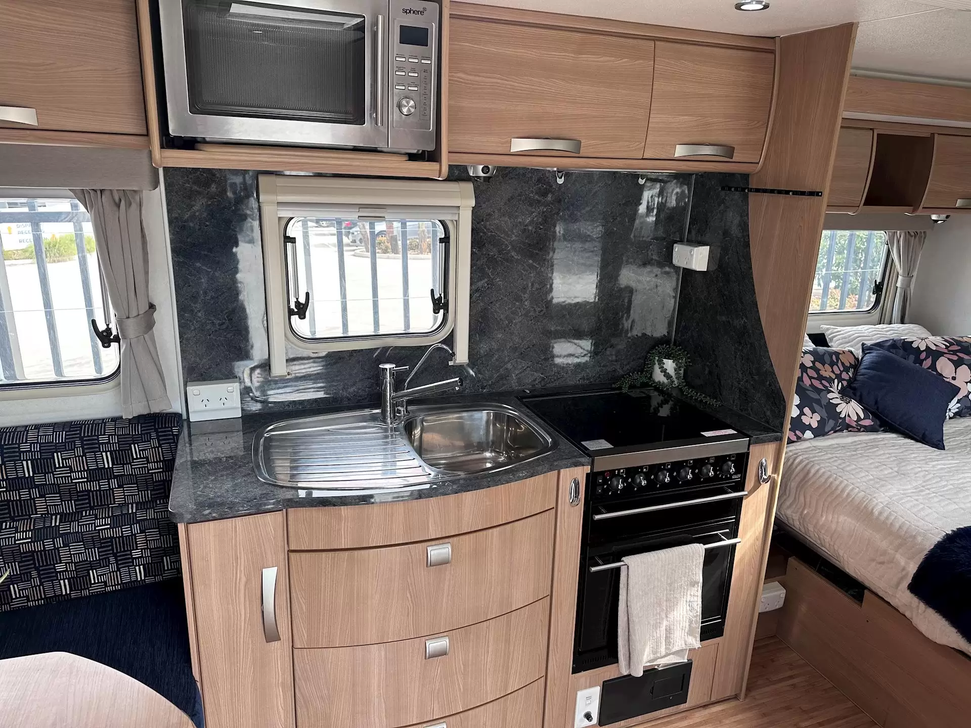 USED 2012 JAYCO STERLING 21.65-3 SLIDER