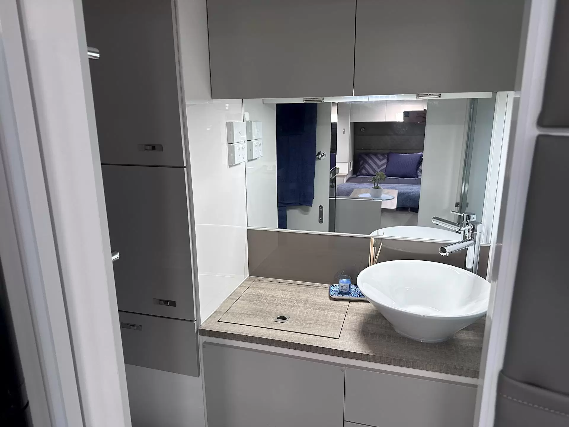 NEW 2025 DESIGN RV ODYSSEY 186R