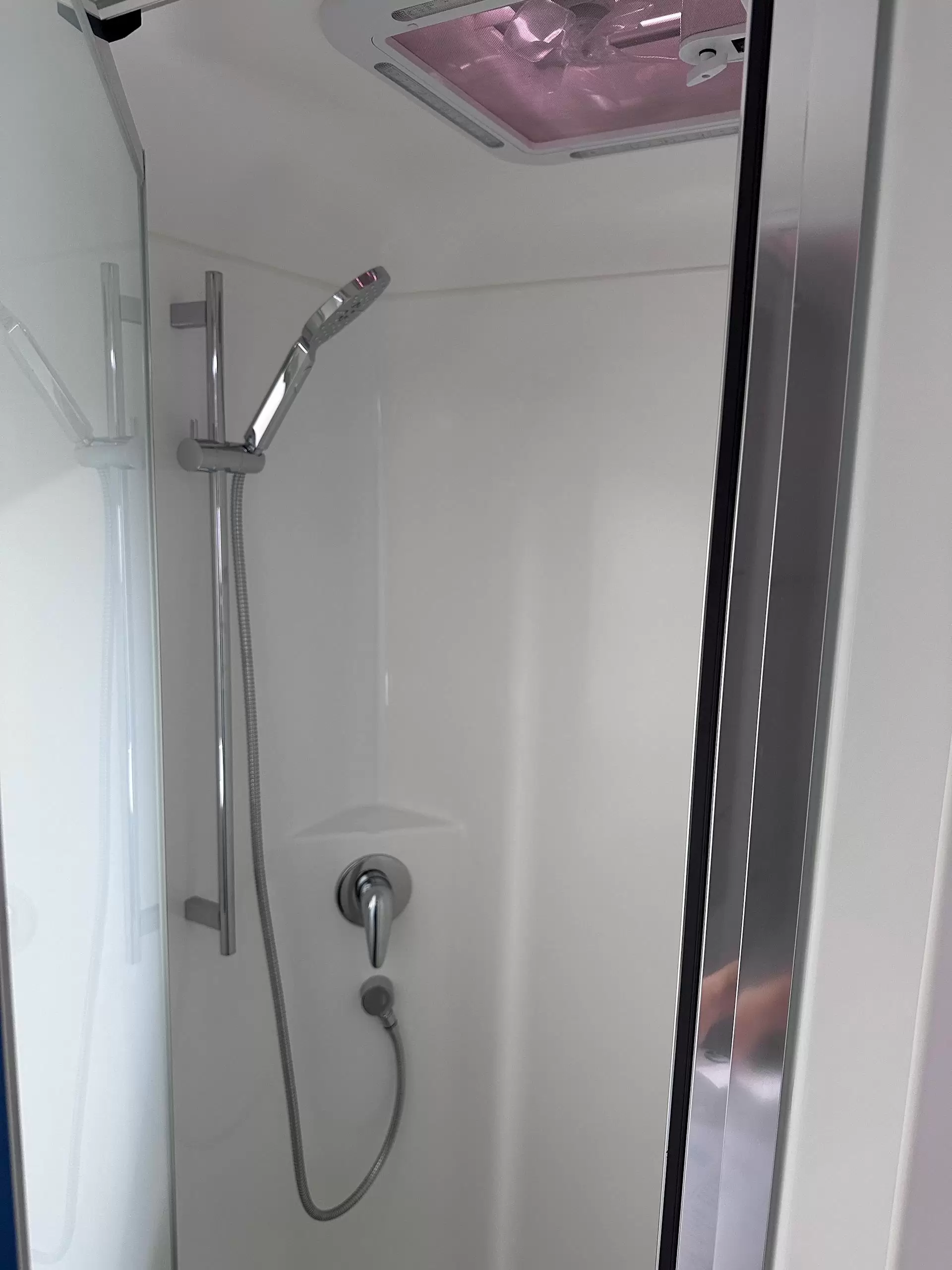 NEW 2025 DESIGN RV ODYSSEY 186R