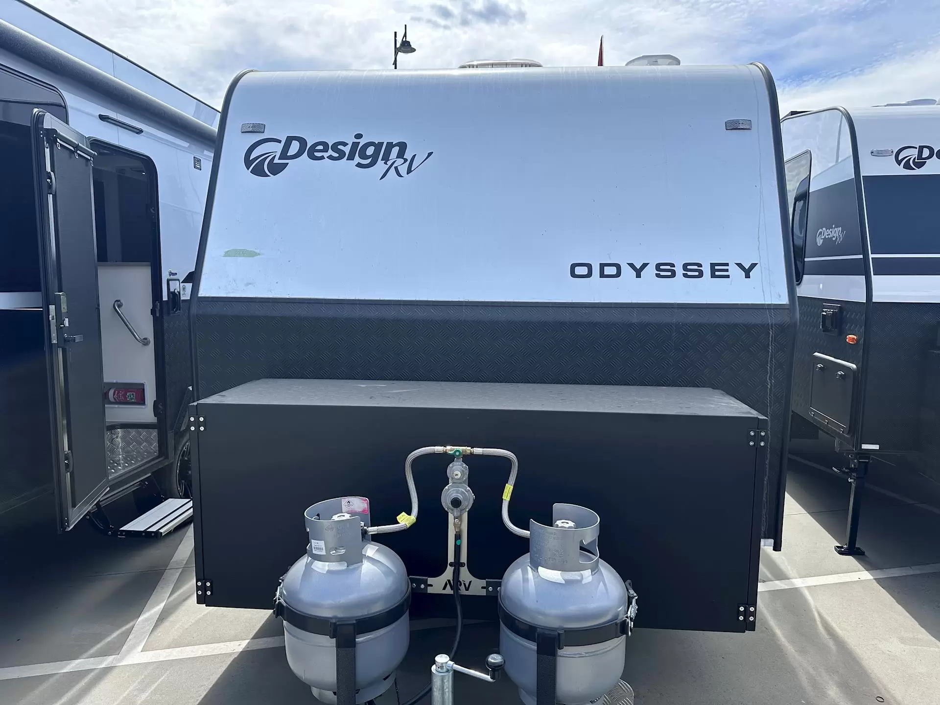 NEW 2025 DESIGN RV ODYSSEY 186R
