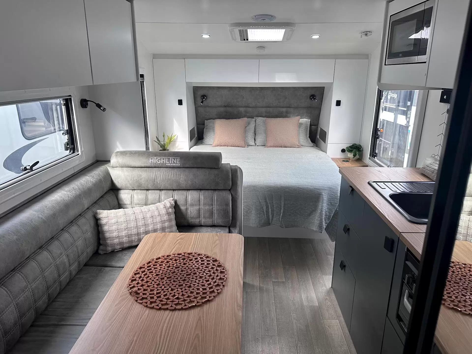 USED 2023 Highline ENFORCER 17.6