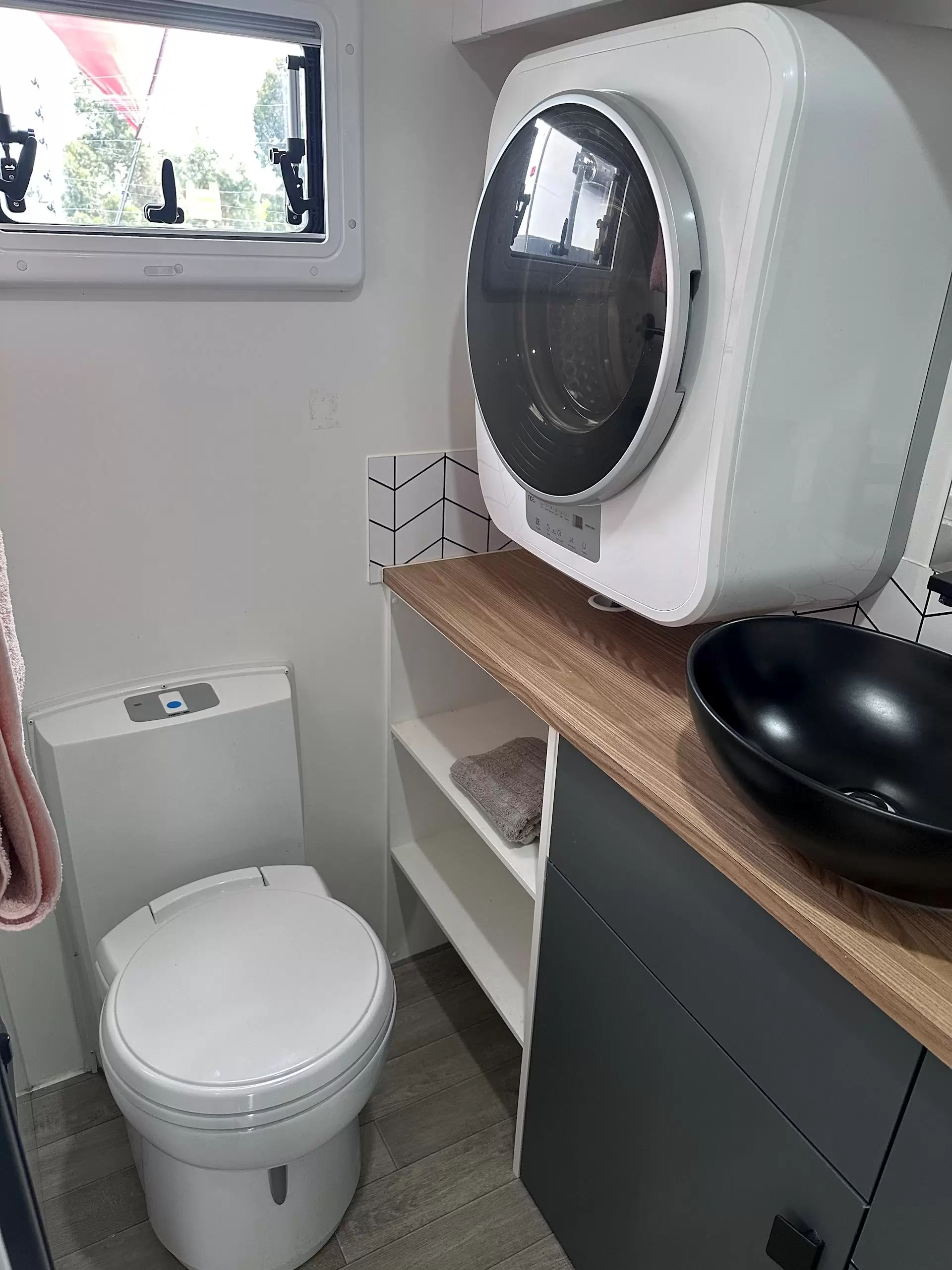 USED 2023 Highline ENFORCER 17.6