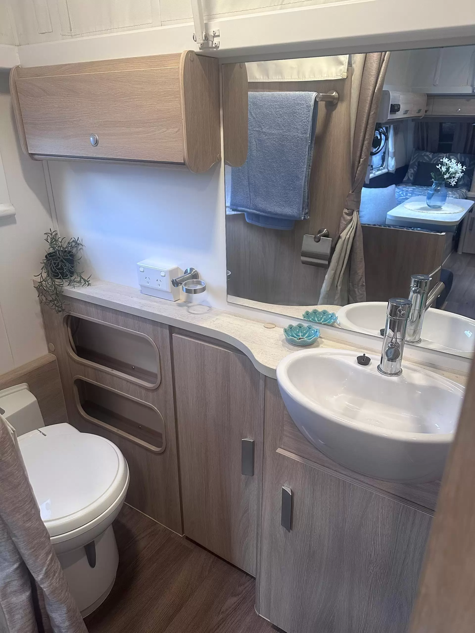 USED 2017 JAYCO STARCRAFT OUTBACK