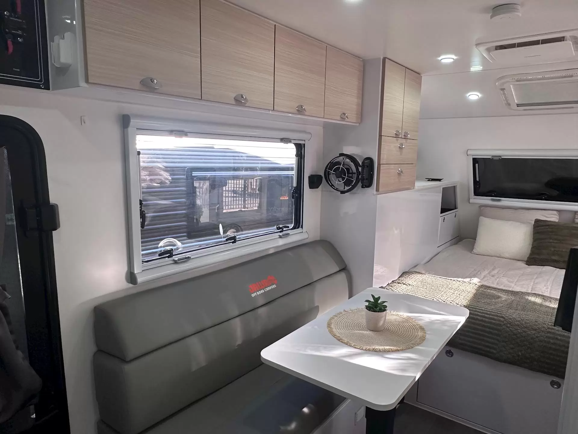 USED  Jawa Commander