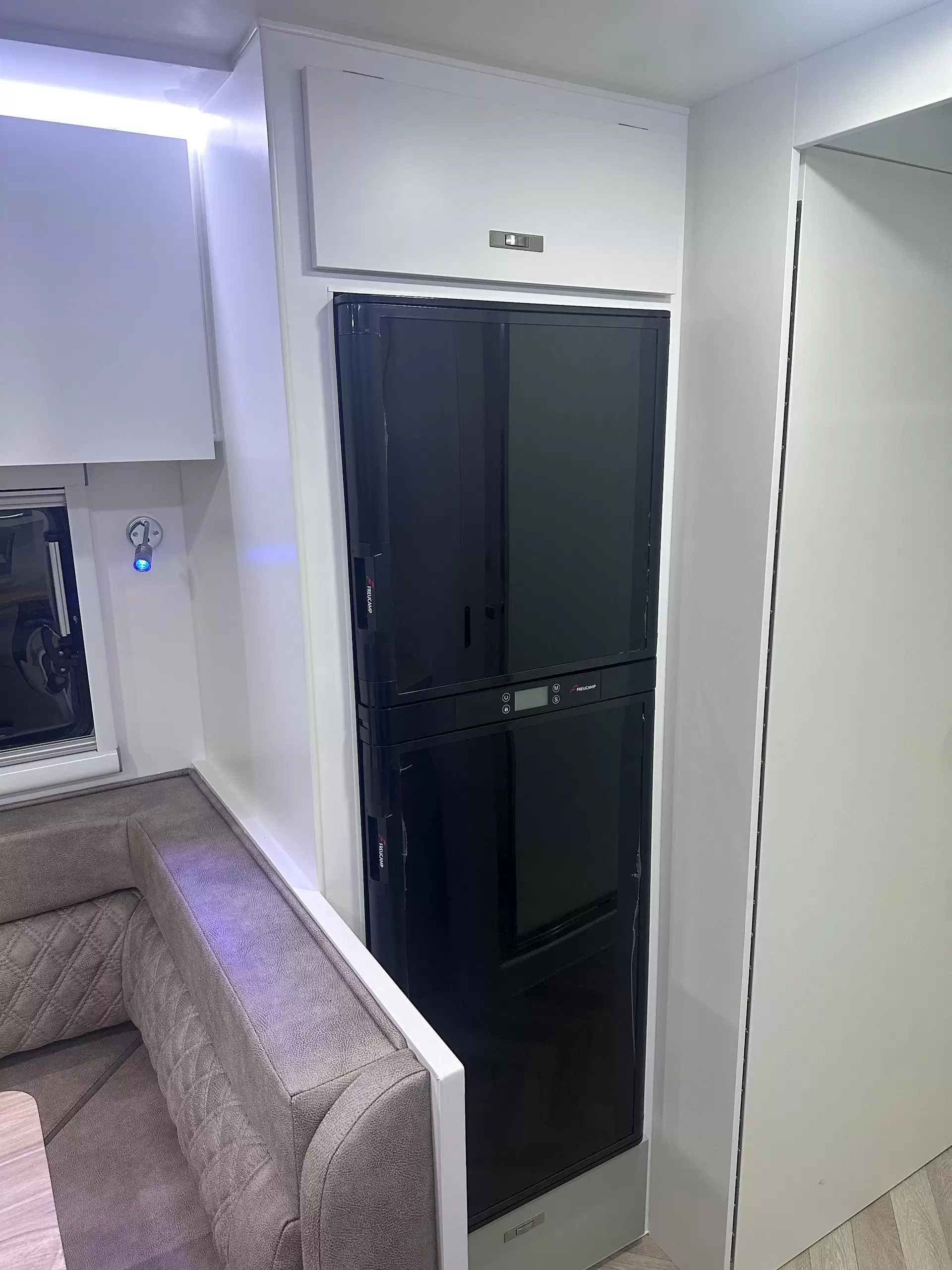NEW 2026 DESIGN RV GETAWAY F226M Family 3 bunk